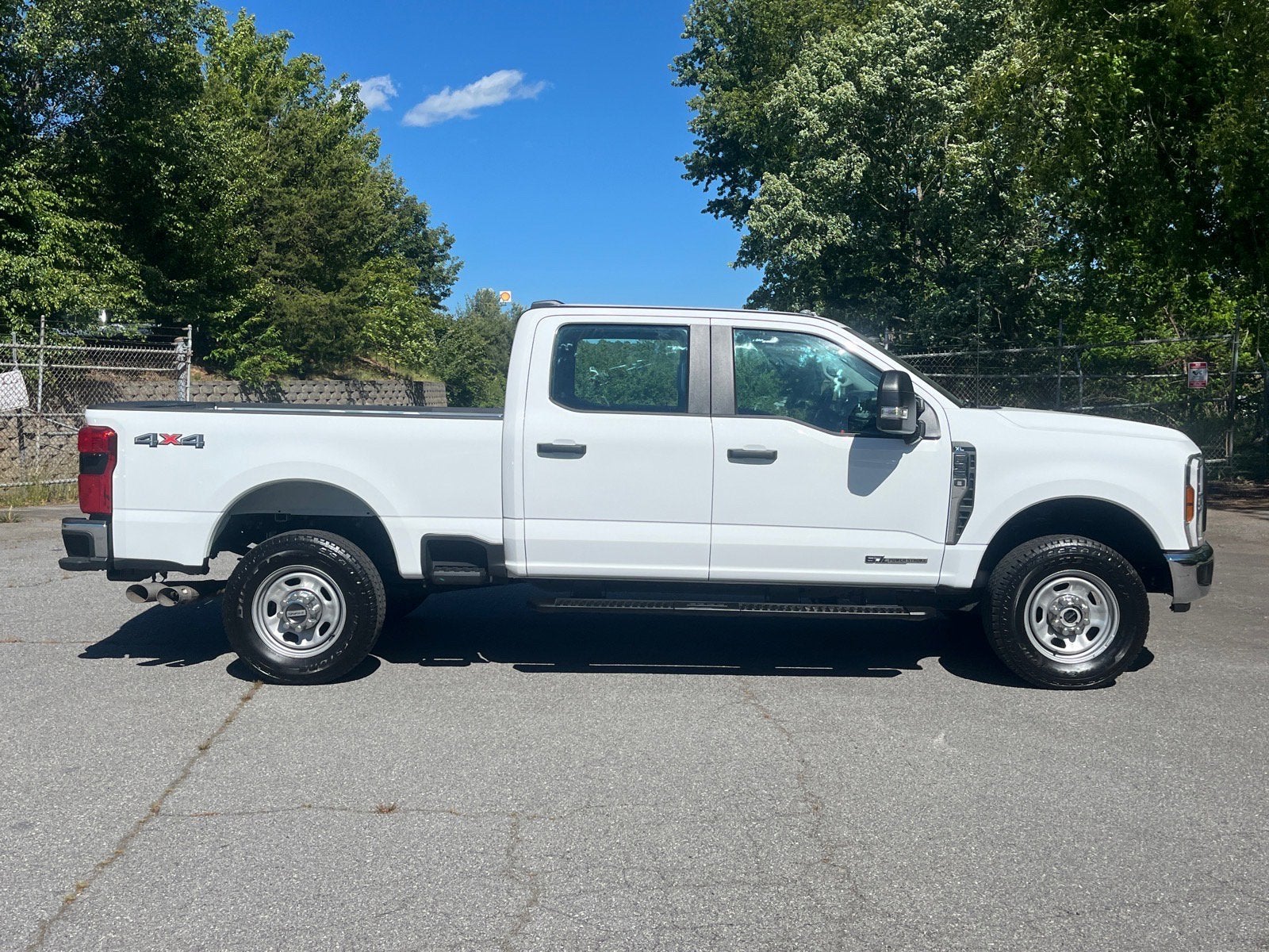 2024 Ford Super Duty F-350 SRW XL