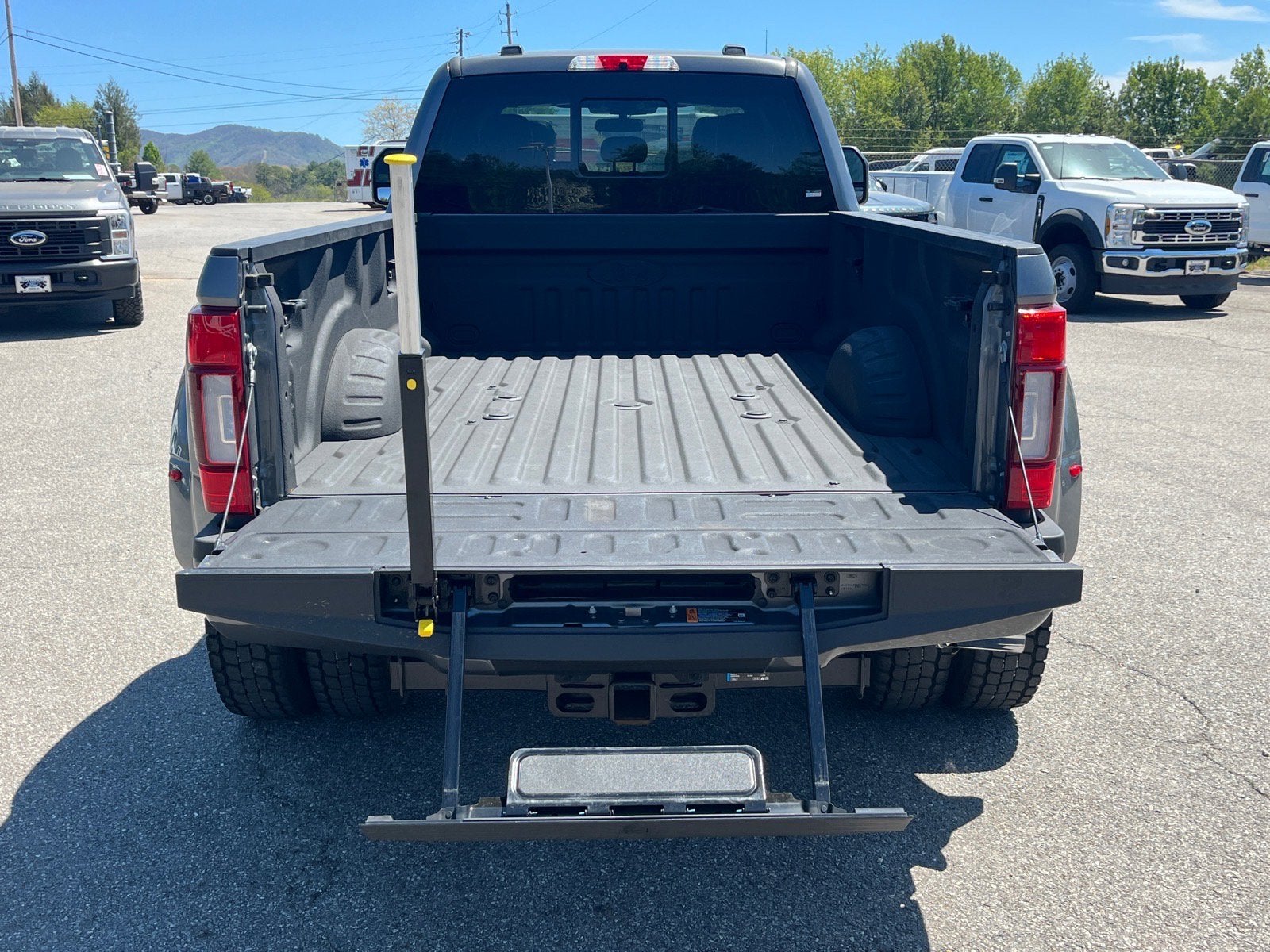 2021 Ford Super Duty F-450 DRW Platinum