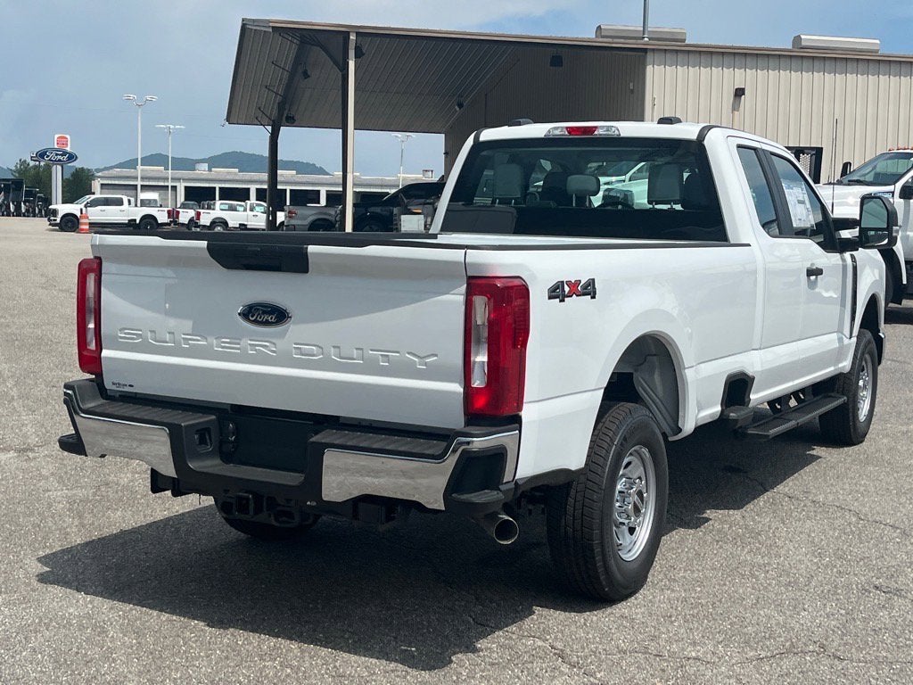 2025 Ford Super Duty F-350 SRW XL