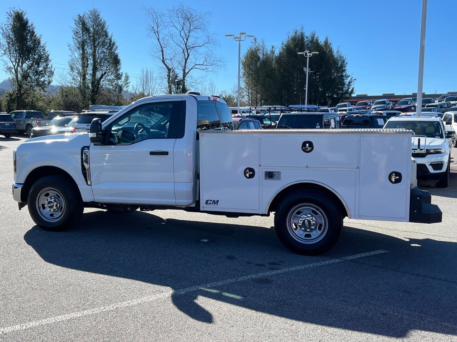 2025 Ford Super Duty F-350 SRW XL
