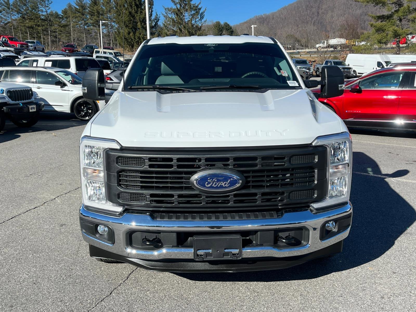 2025 Ford Super Duty F-350 SRW XL