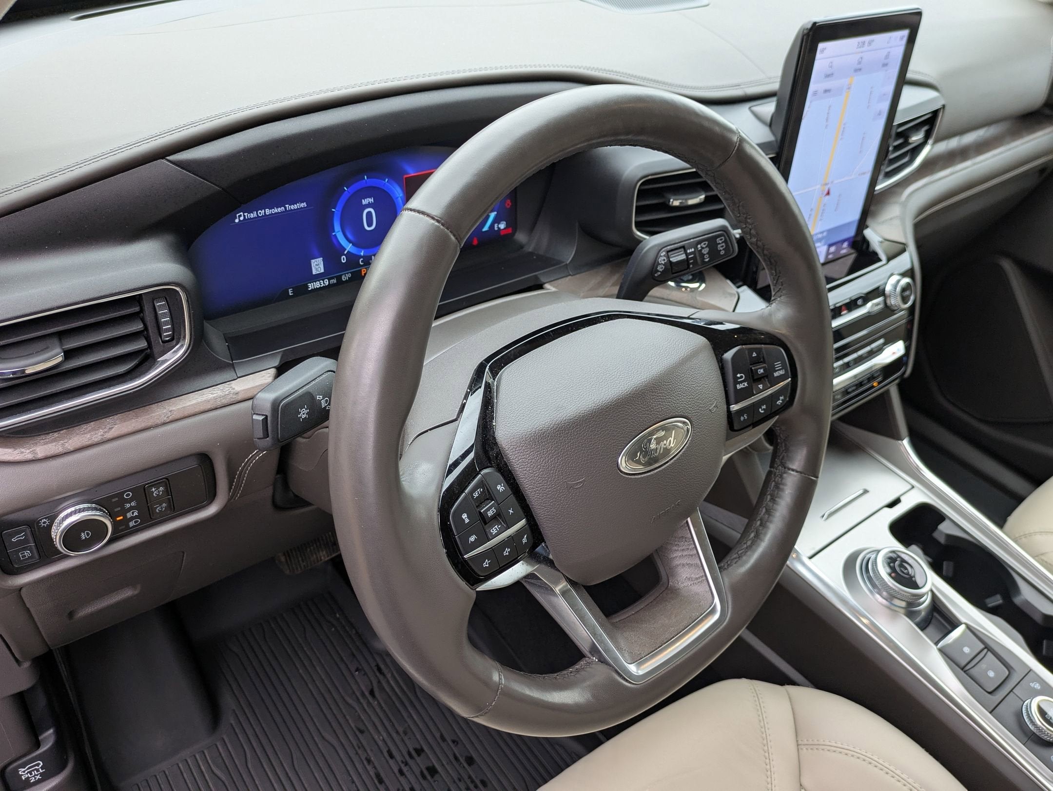 2023 Ford Explorer Platinum