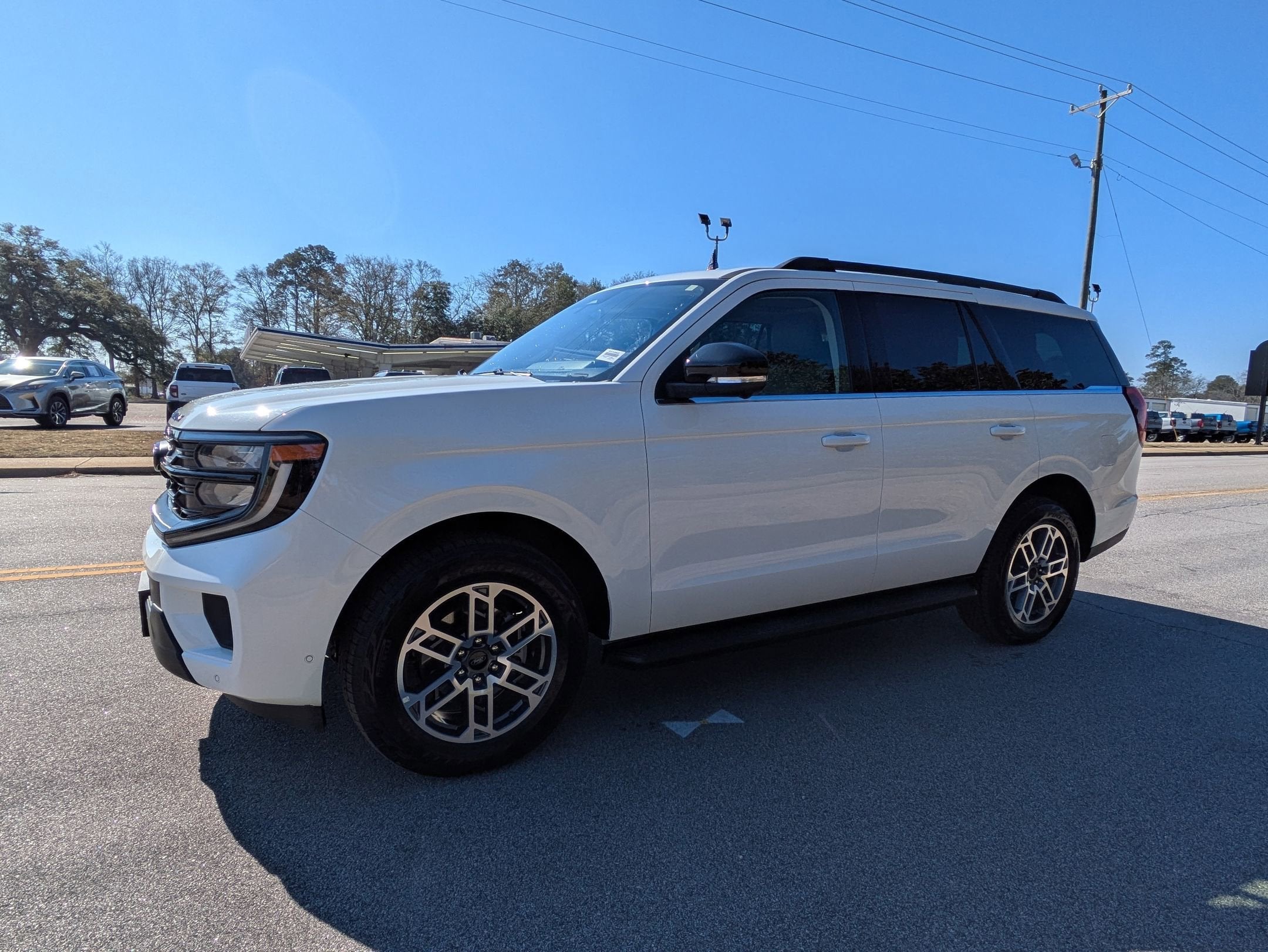 2025 Ford Expedition Active