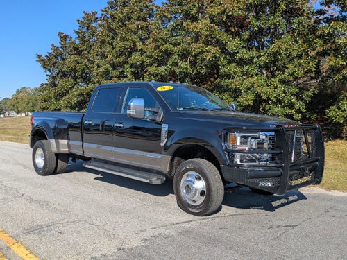 2022 Ford Super Duty F-350 DRW LARIAT