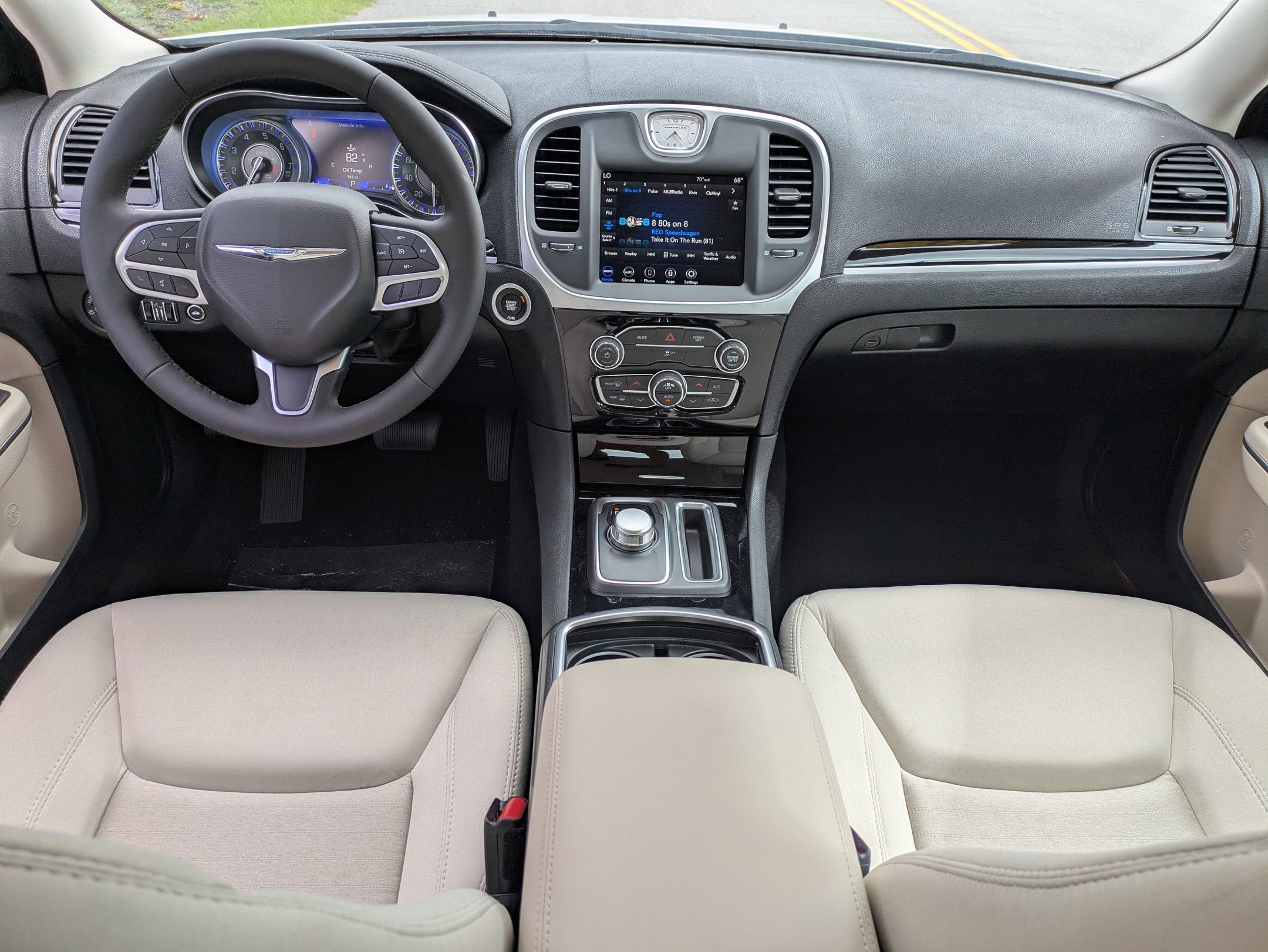 2023 Chrysler 300 Touring