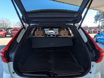 2022 Volvo XC60 Inscription