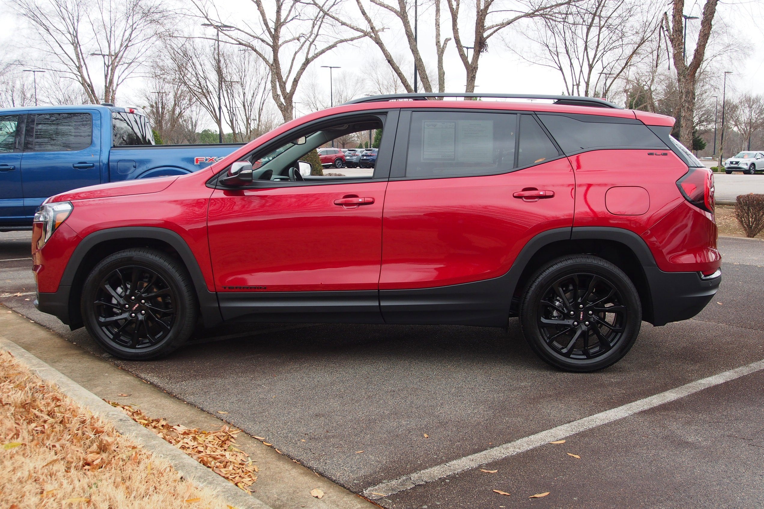 2023 GMC Terrain SLE