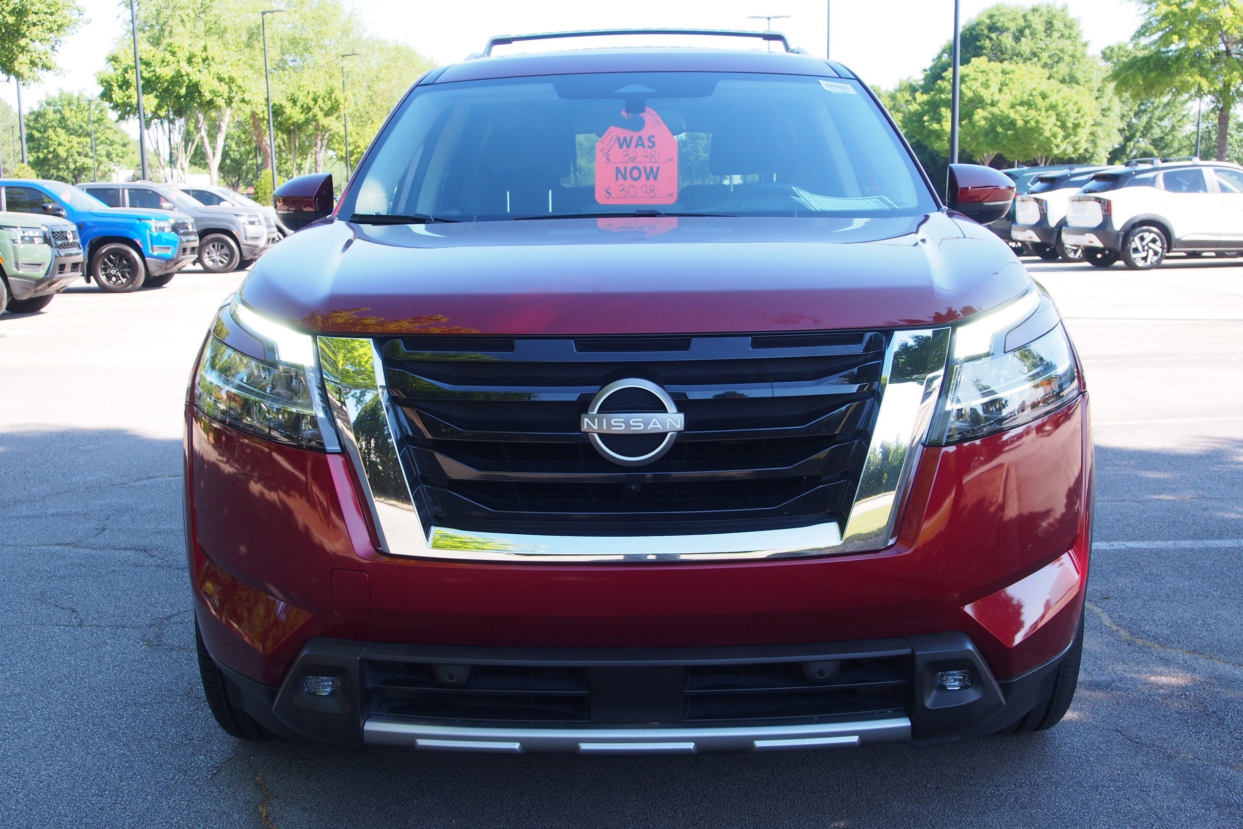 2022 Nissan Pathfinder Platinum