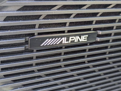 2023 Jeep Wagoneer Base