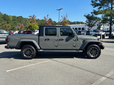 2022 Jeep Gladiator Overland