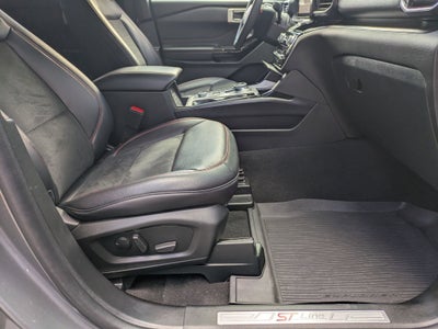 2024 Ford Explorer ST-Line