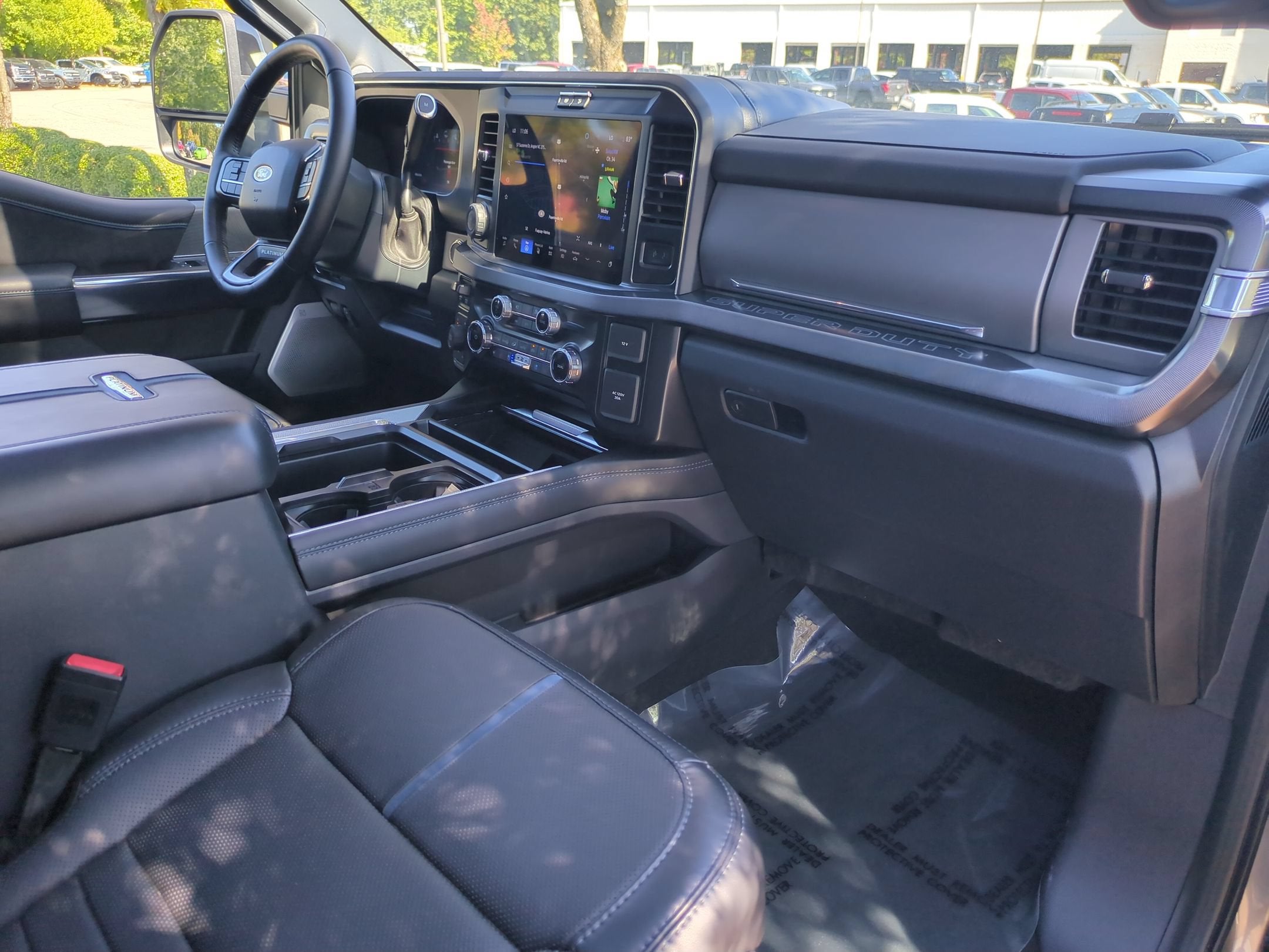 2025 Ford Super Duty F-350 DRW Platinum