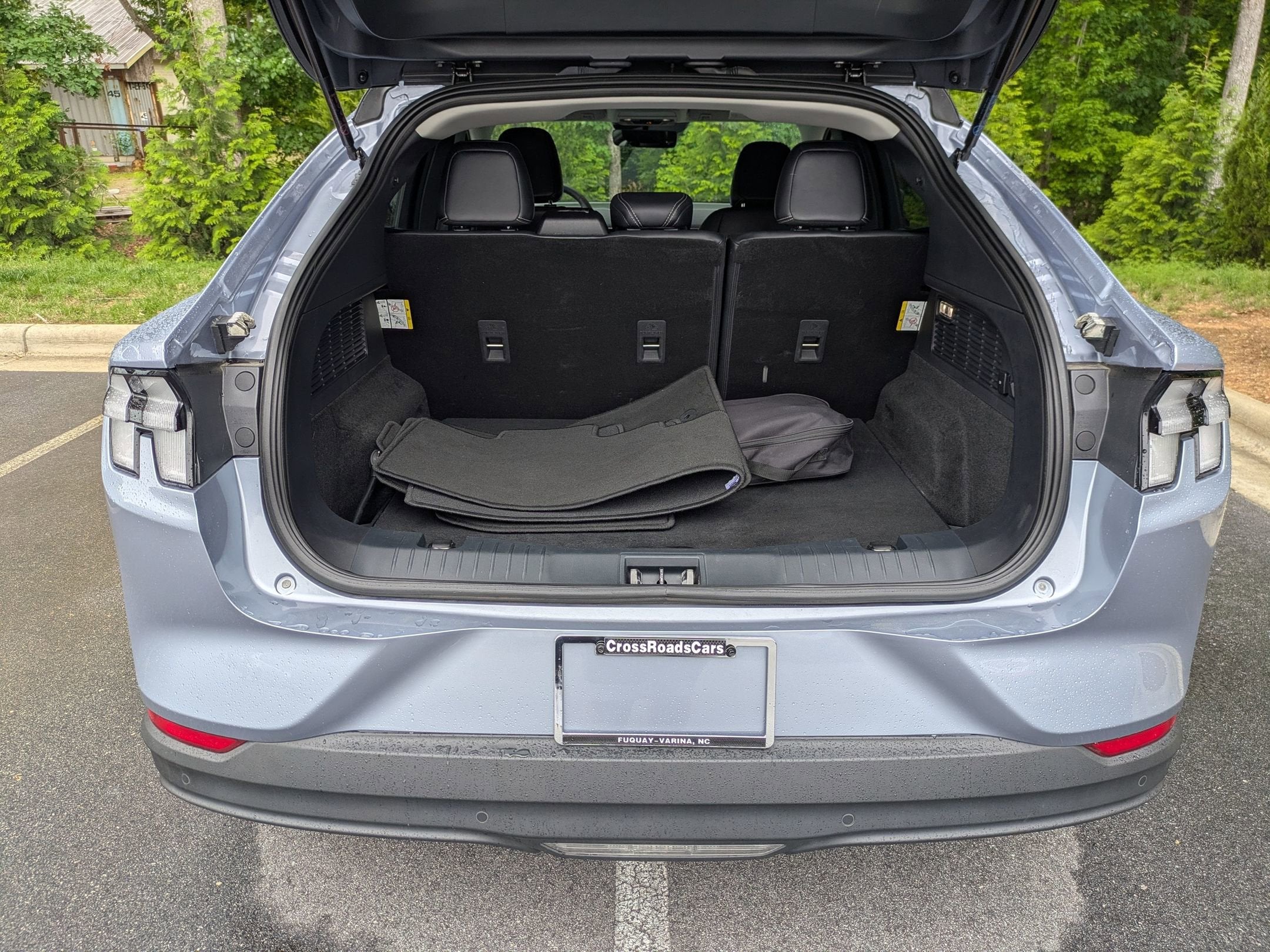 2022 Ford Mustang Mach-E Select