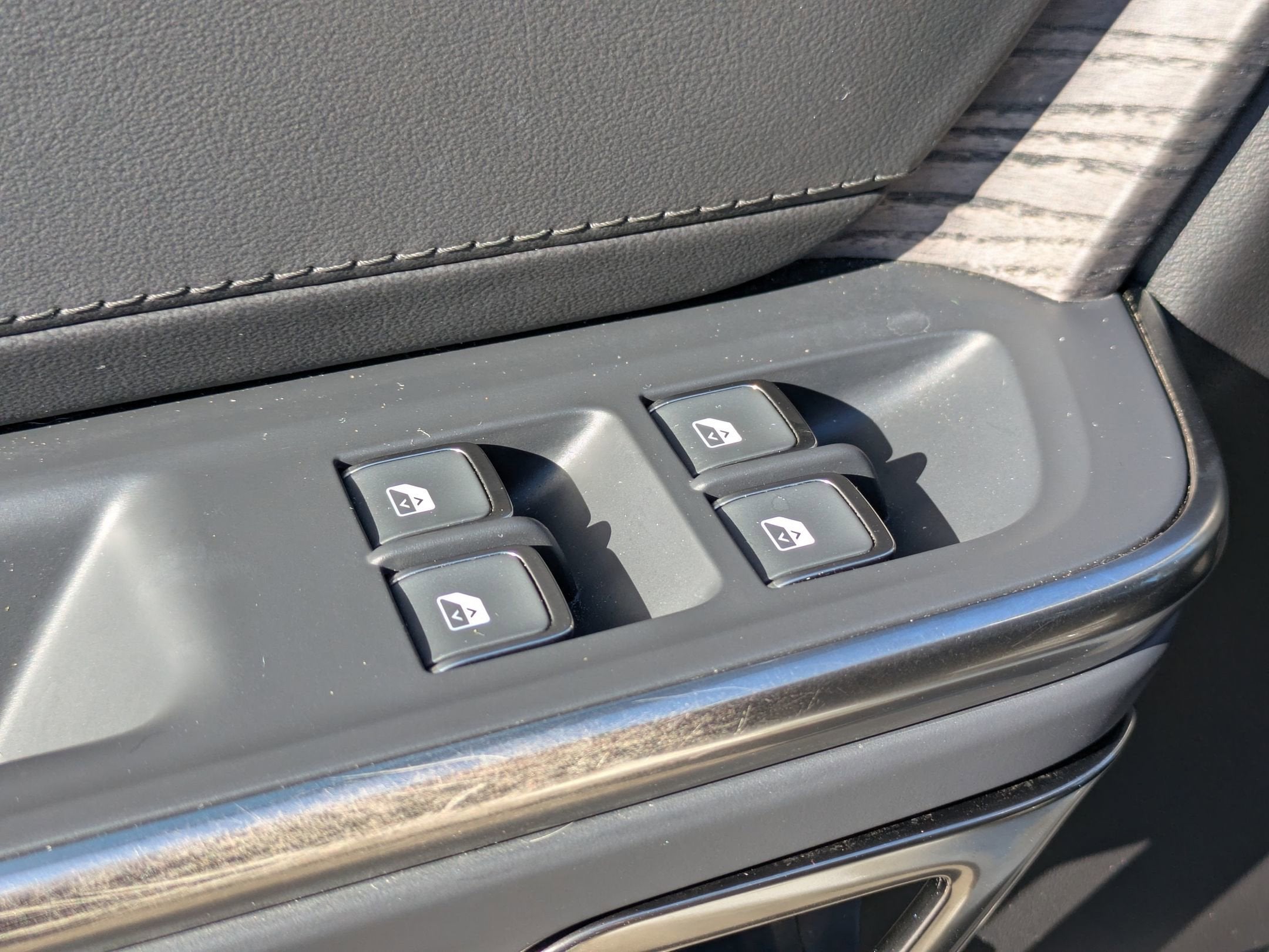 2023 Rivian R1S Launch Edition