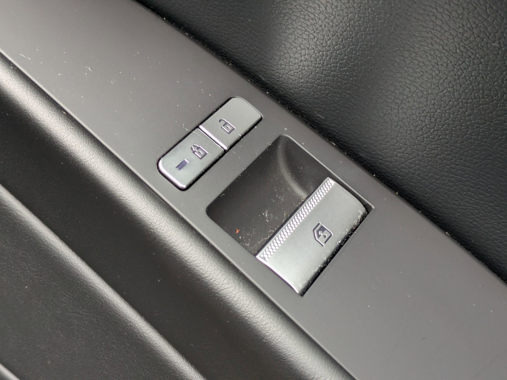 2023 Genesis G80 2.5T