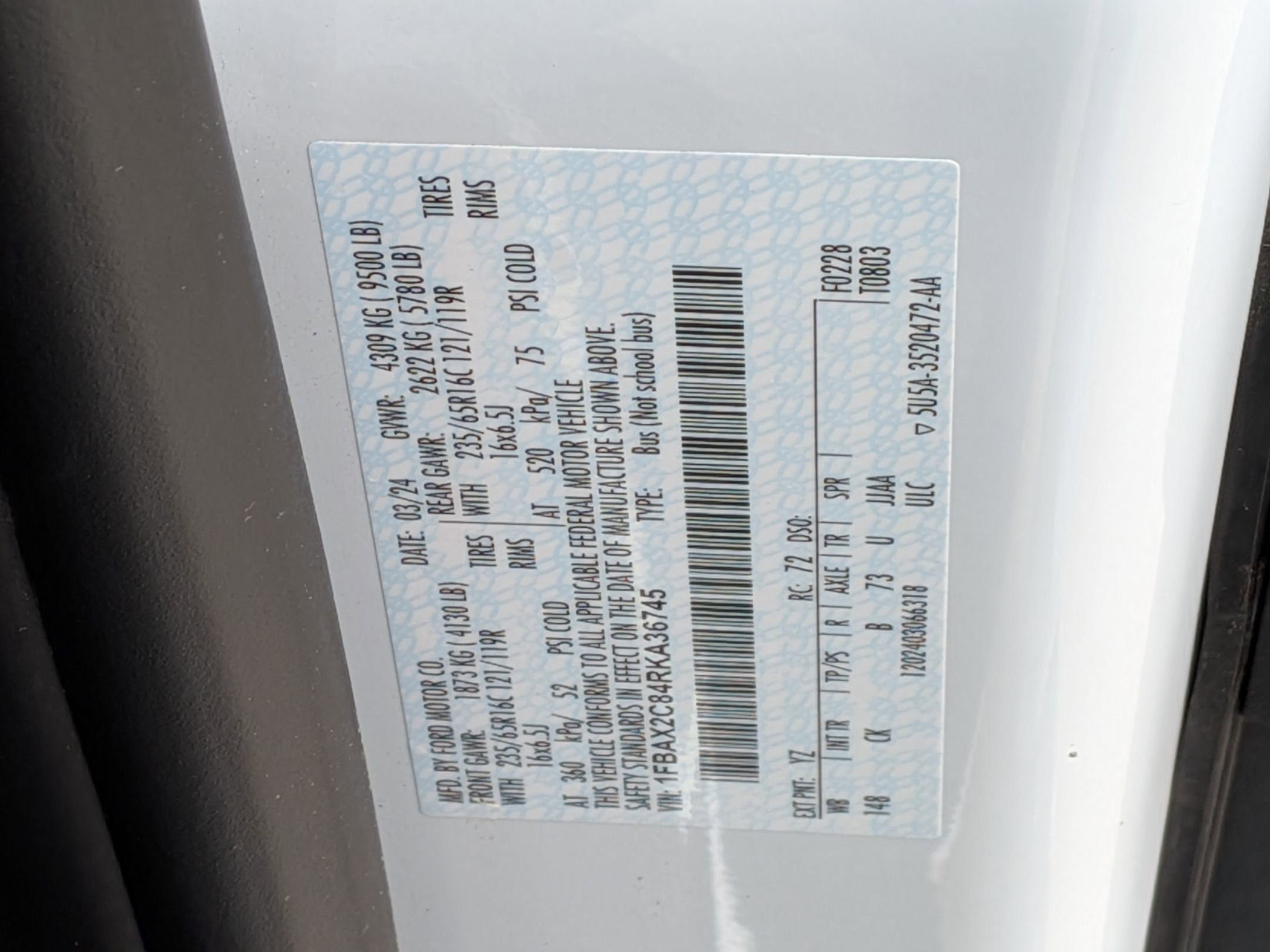 2024 Ford Transit Passenger Wagon XLT