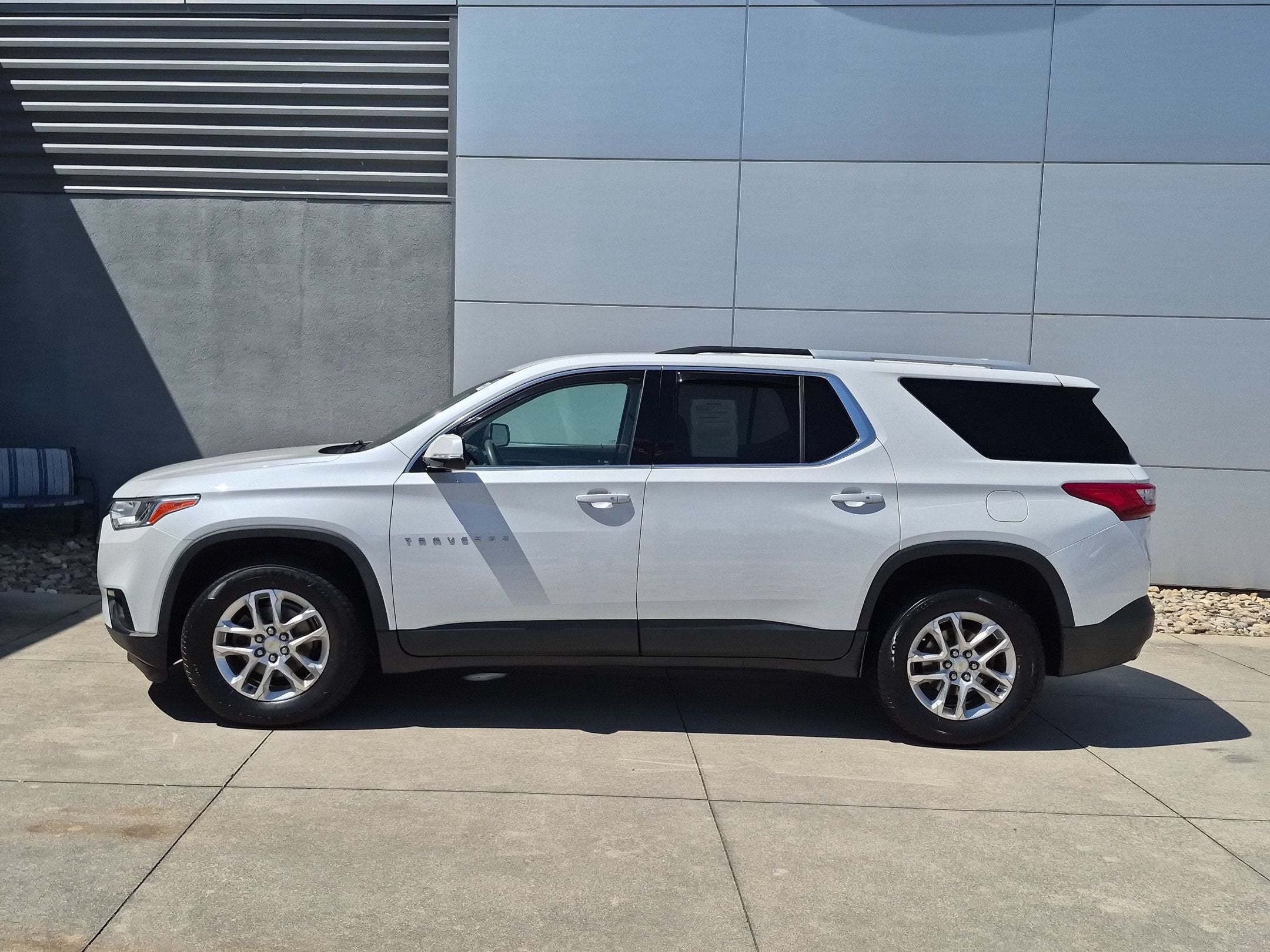 2018 Chevrolet Traverse LT Cloth