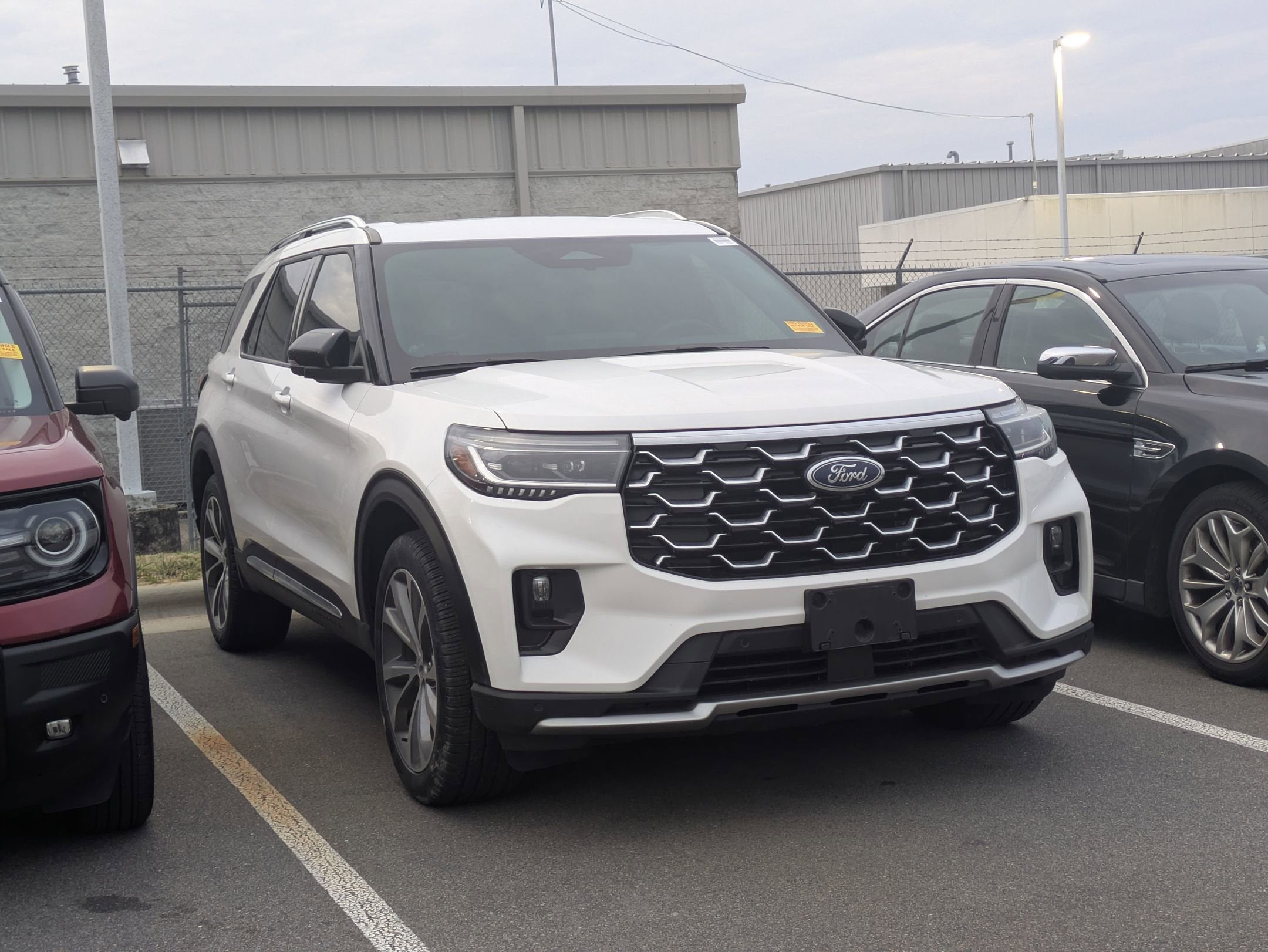 2025 Ford Explorer Platinum
