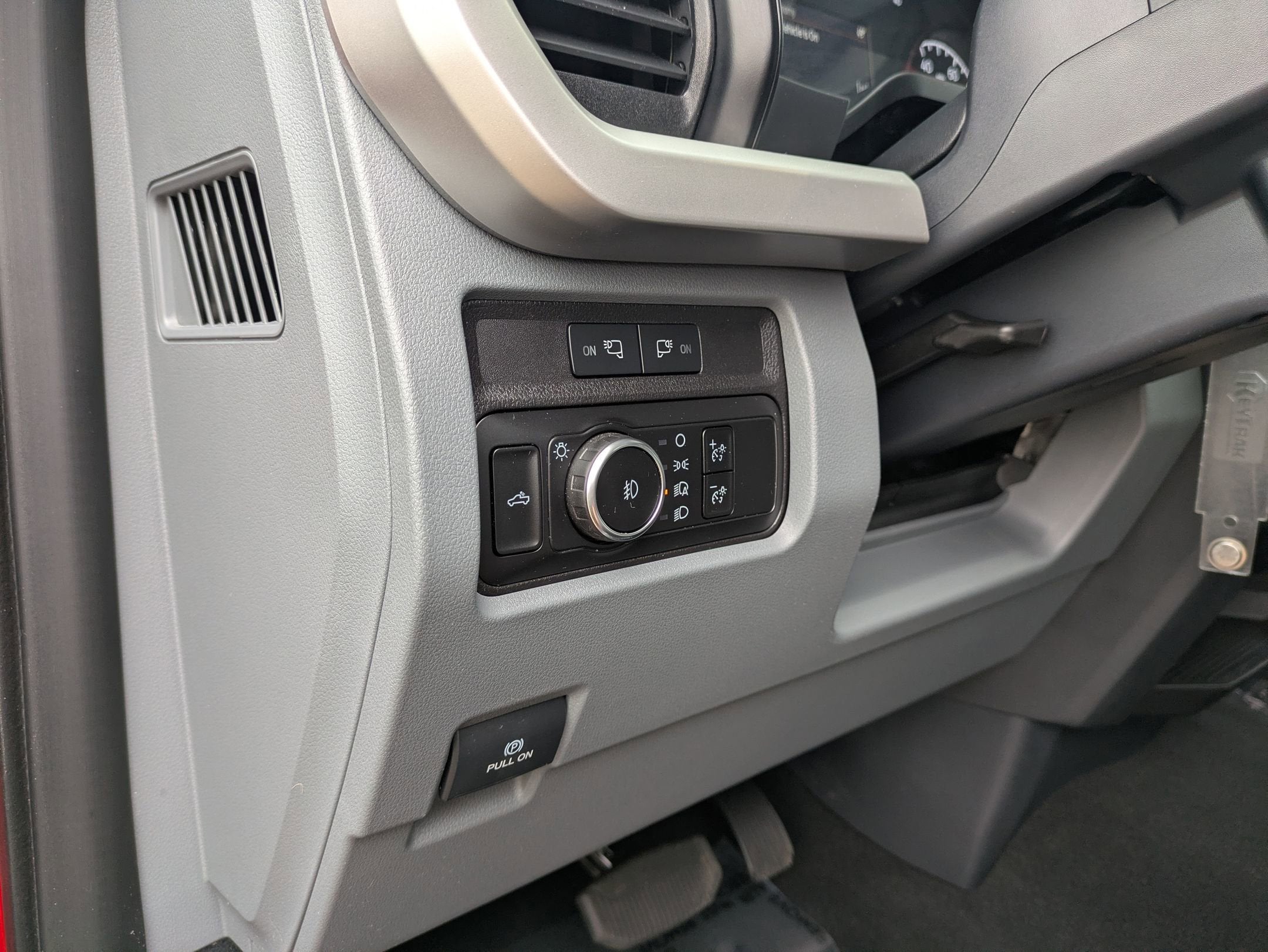 2024 Ford Super Duty F-350 SRW XLT