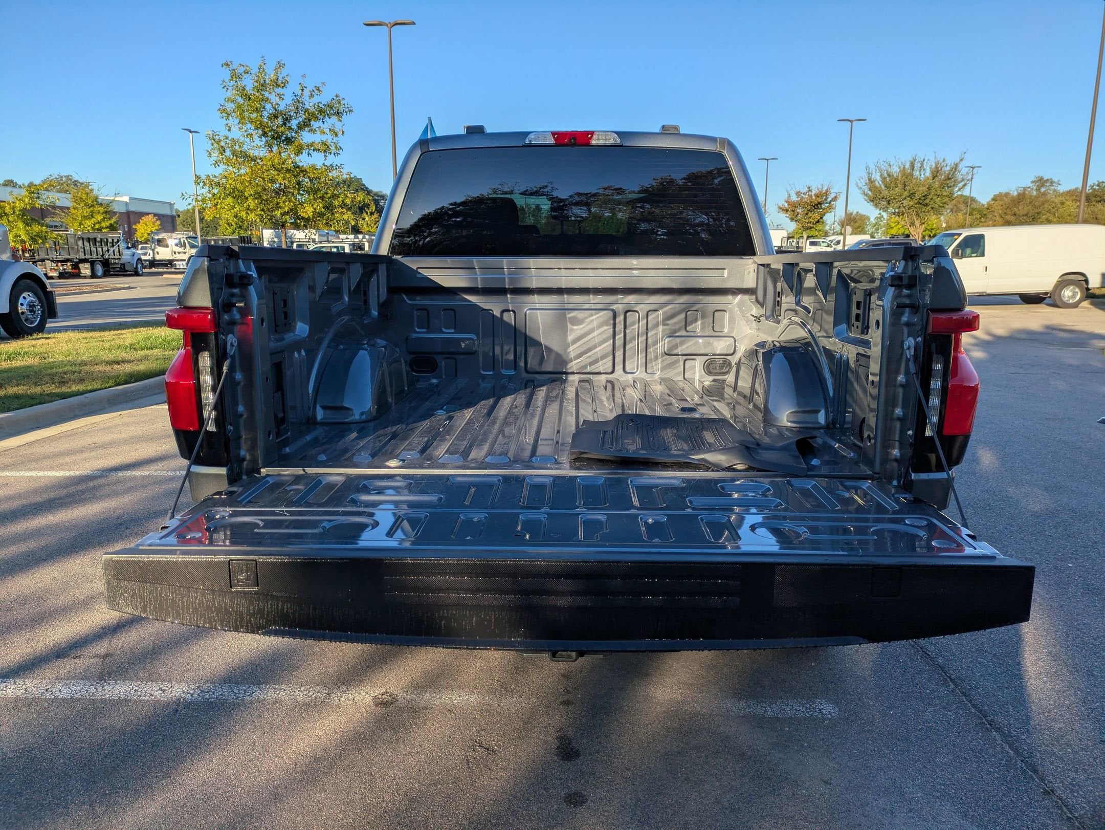 2024 Ford F-150 Lightning XLT