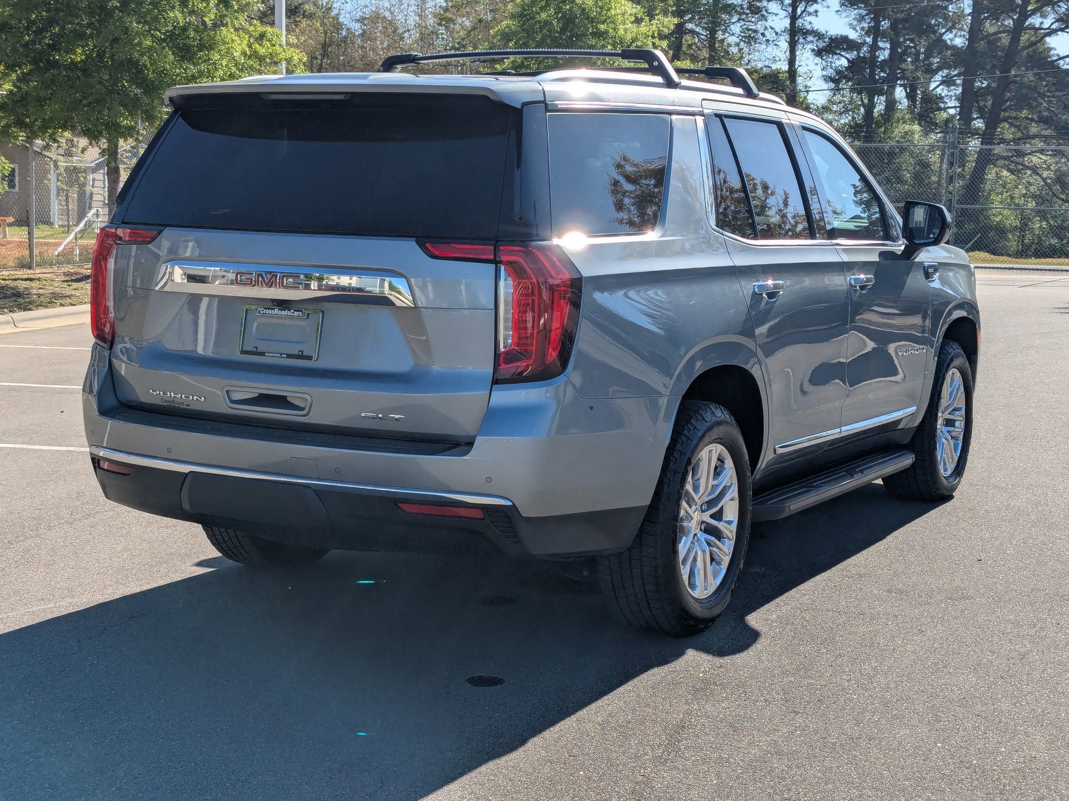2023 GMC Yukon SLT