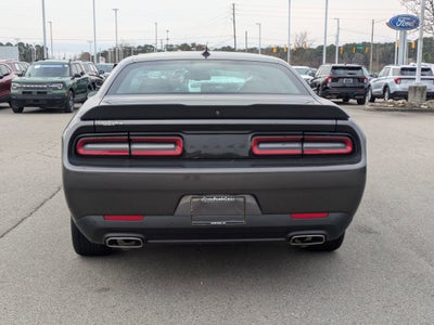 2022 Dodge Challenger SXT