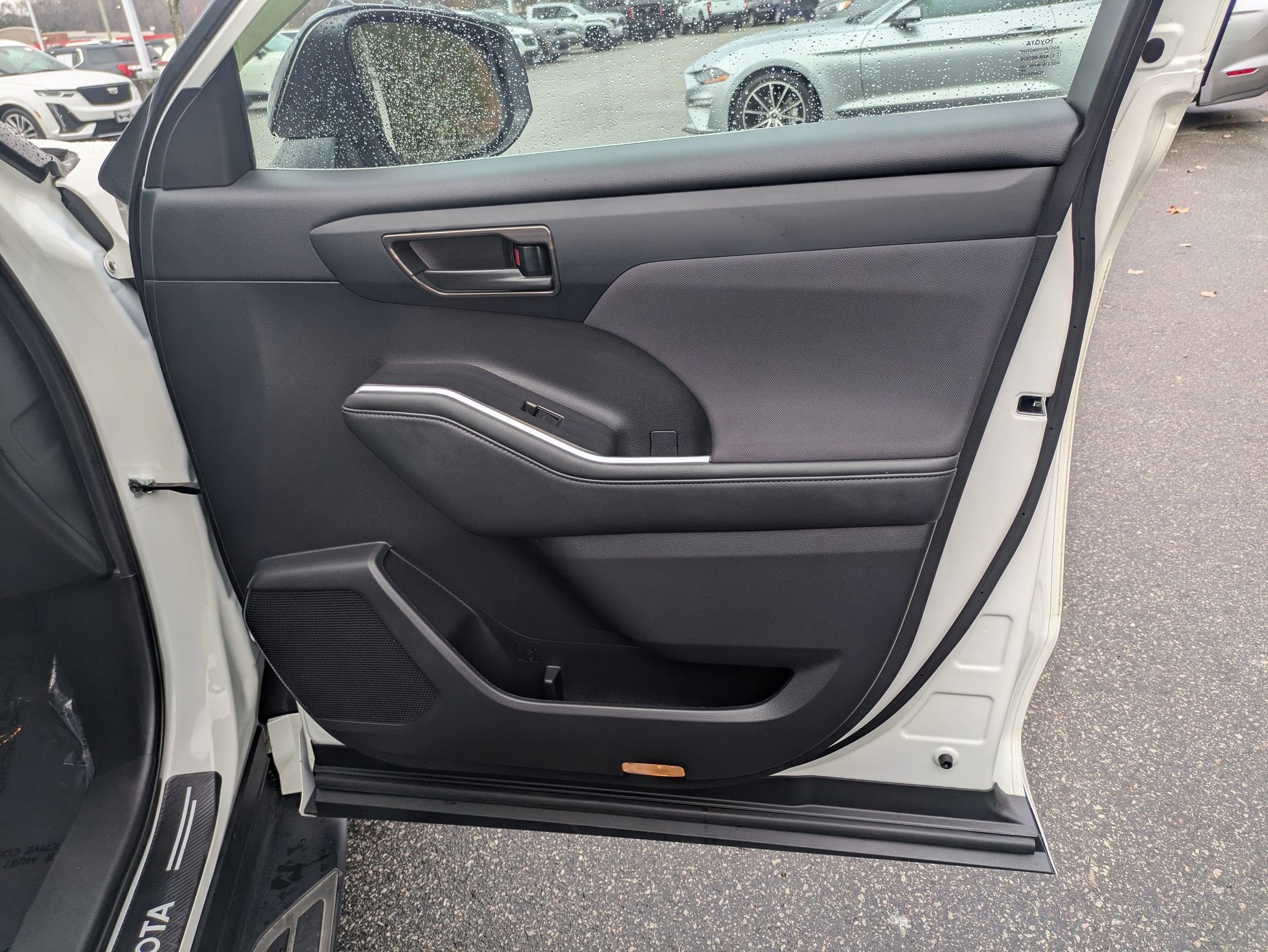 2021 Toyota Highlander L