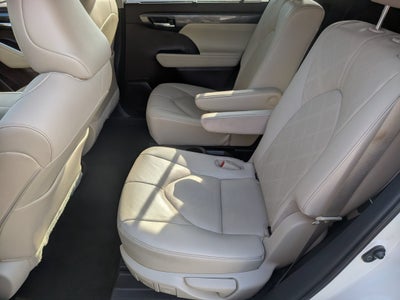 2021 Toyota Highlander Platinum