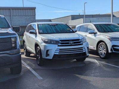 2019 Toyota Highlander LE