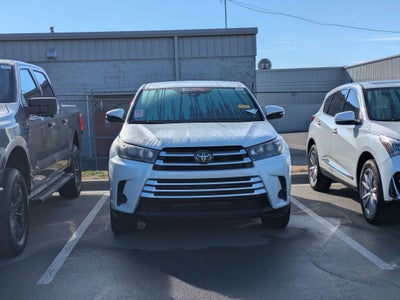 2019 Toyota Highlander LE