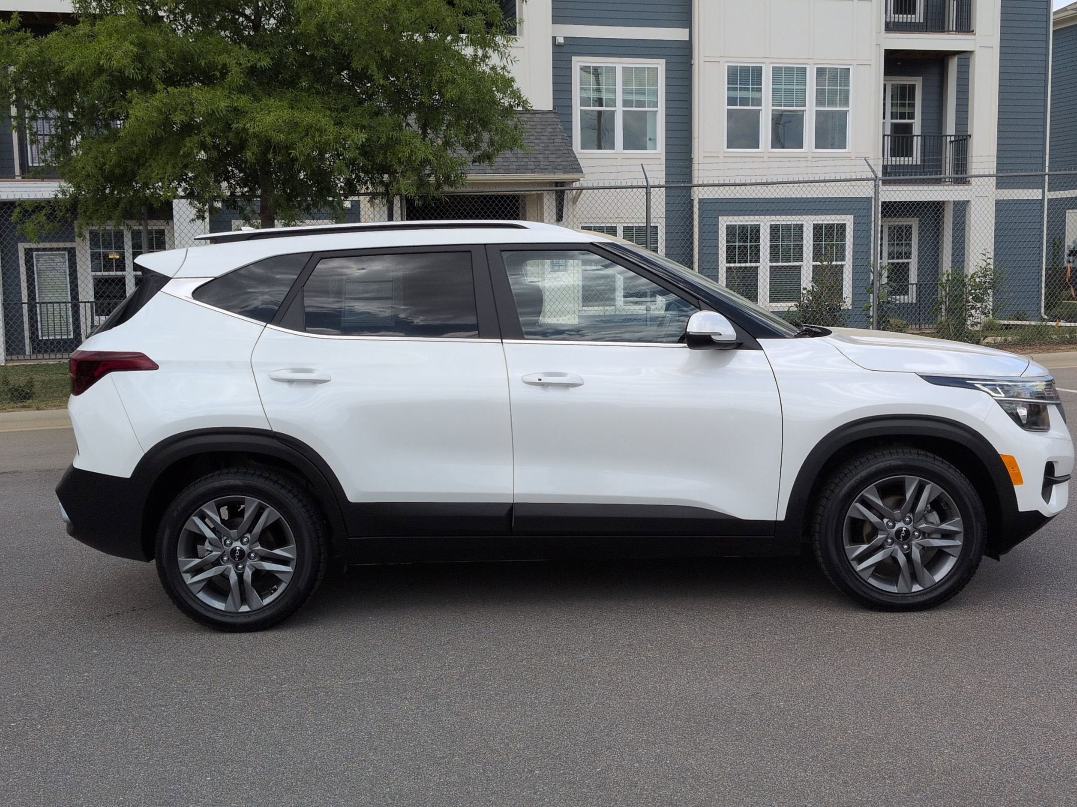 2023 Kia Seltos S