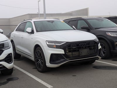 2020 Audi Q8 Premium Plus