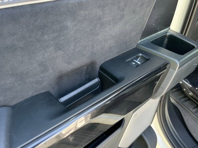 2025 Ford F-150 Lightning Platinum