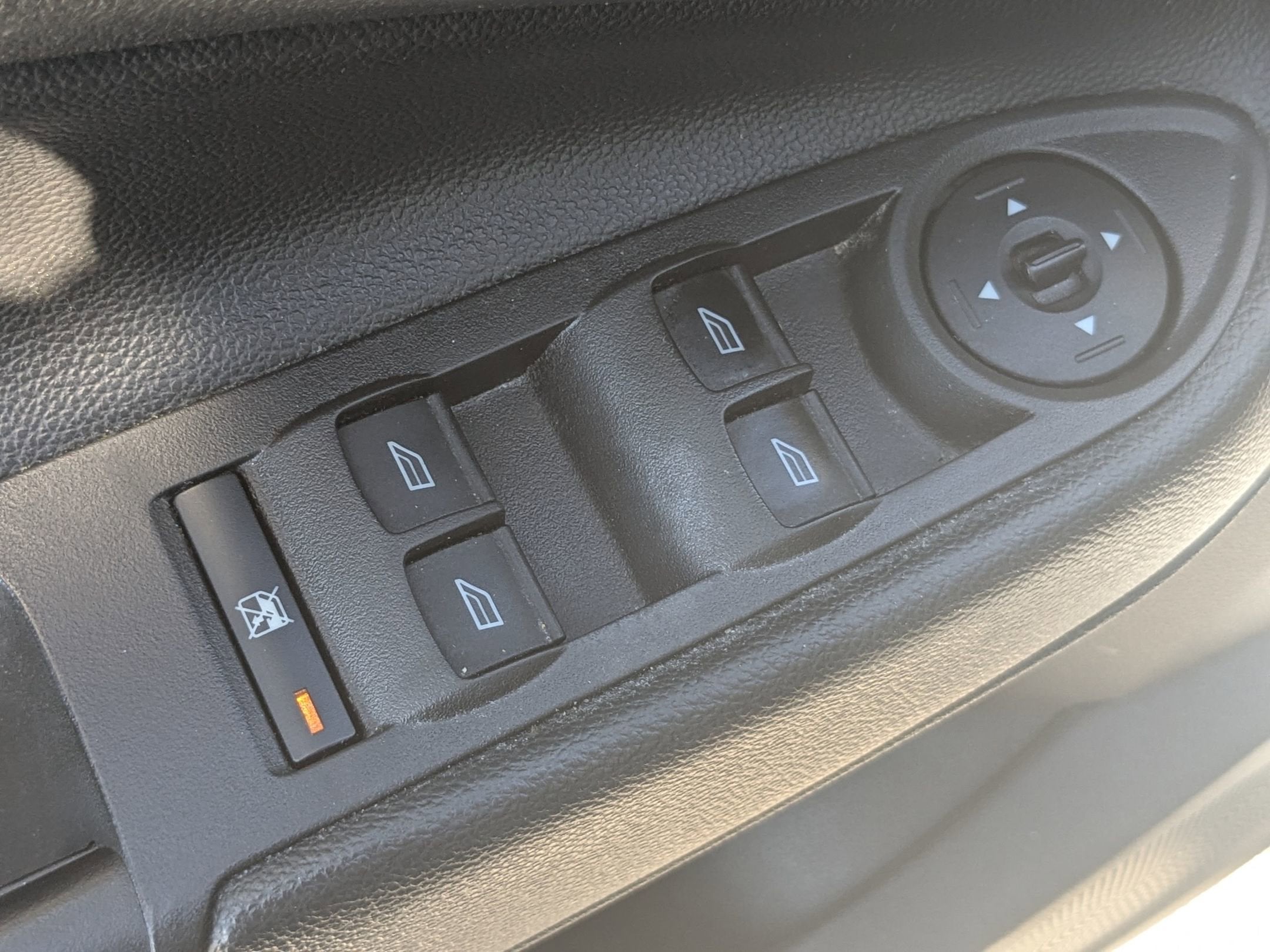 2016 Ford Escape S