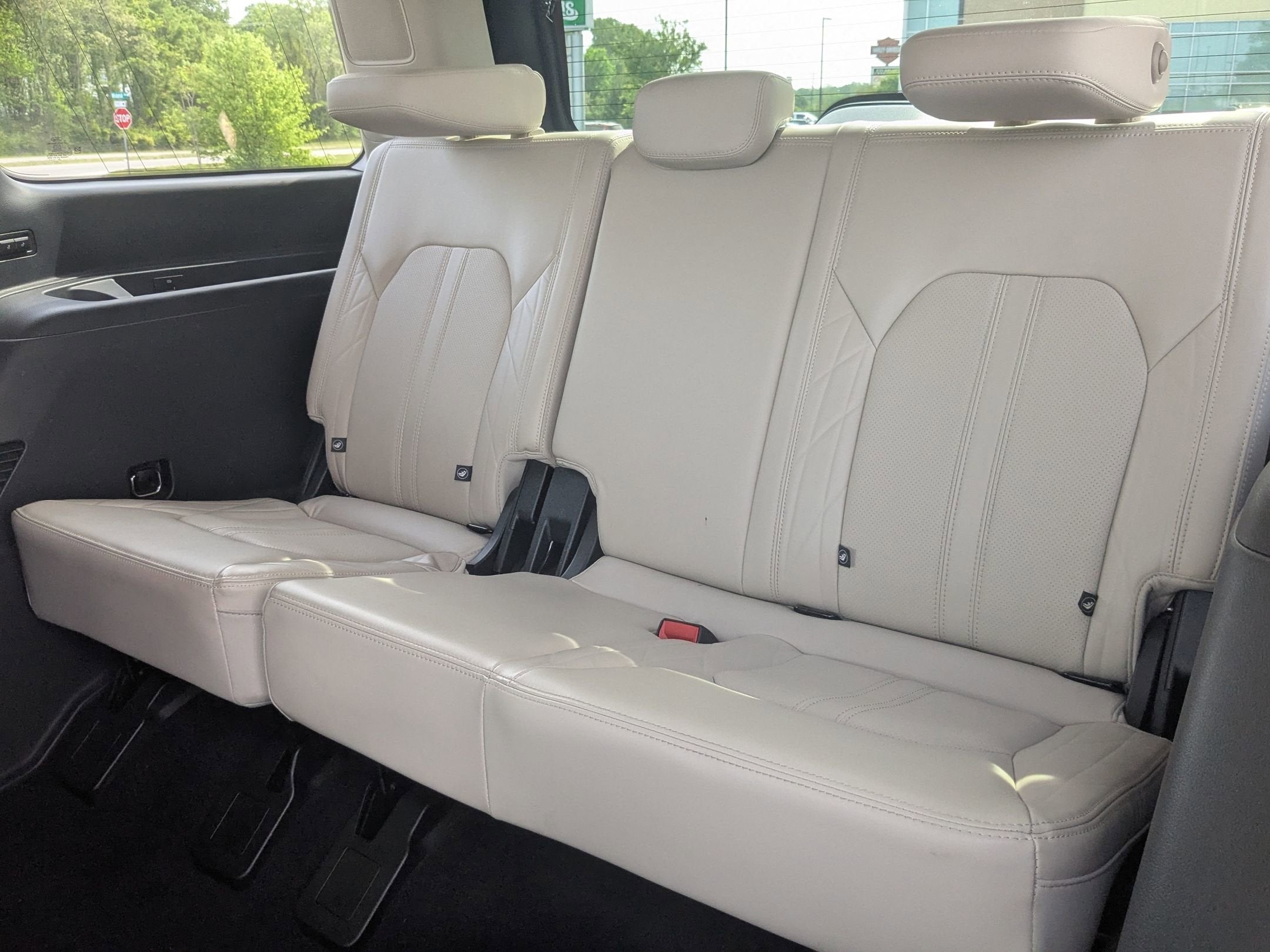 2022 Ford Expedition Platinum