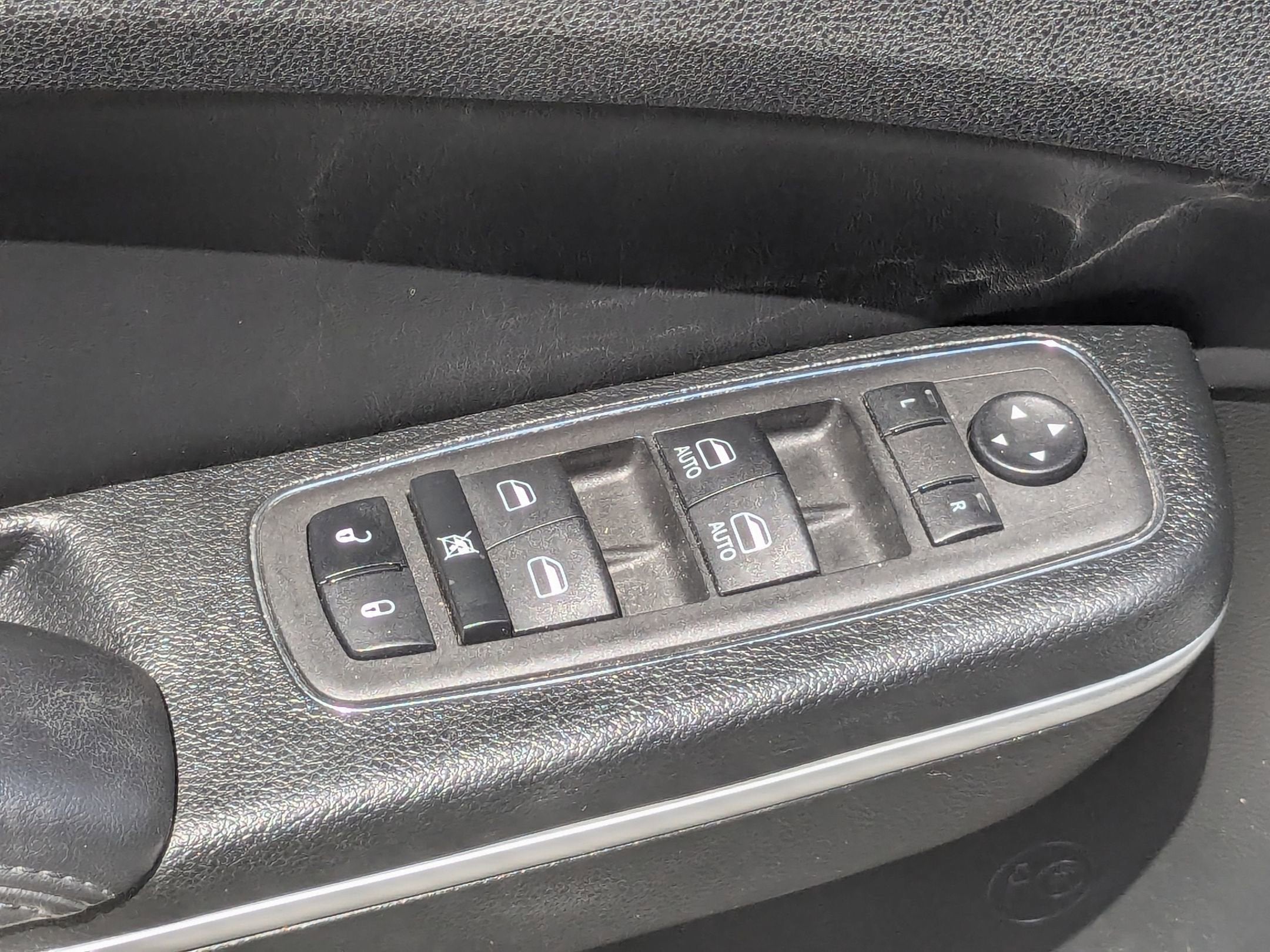 2023 Chrysler 300 Touring