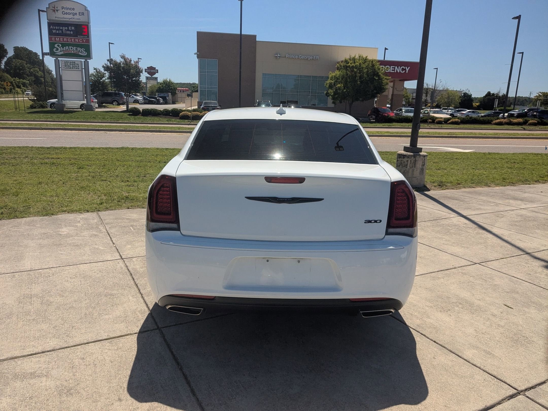 2023 Chrysler 300 Touring