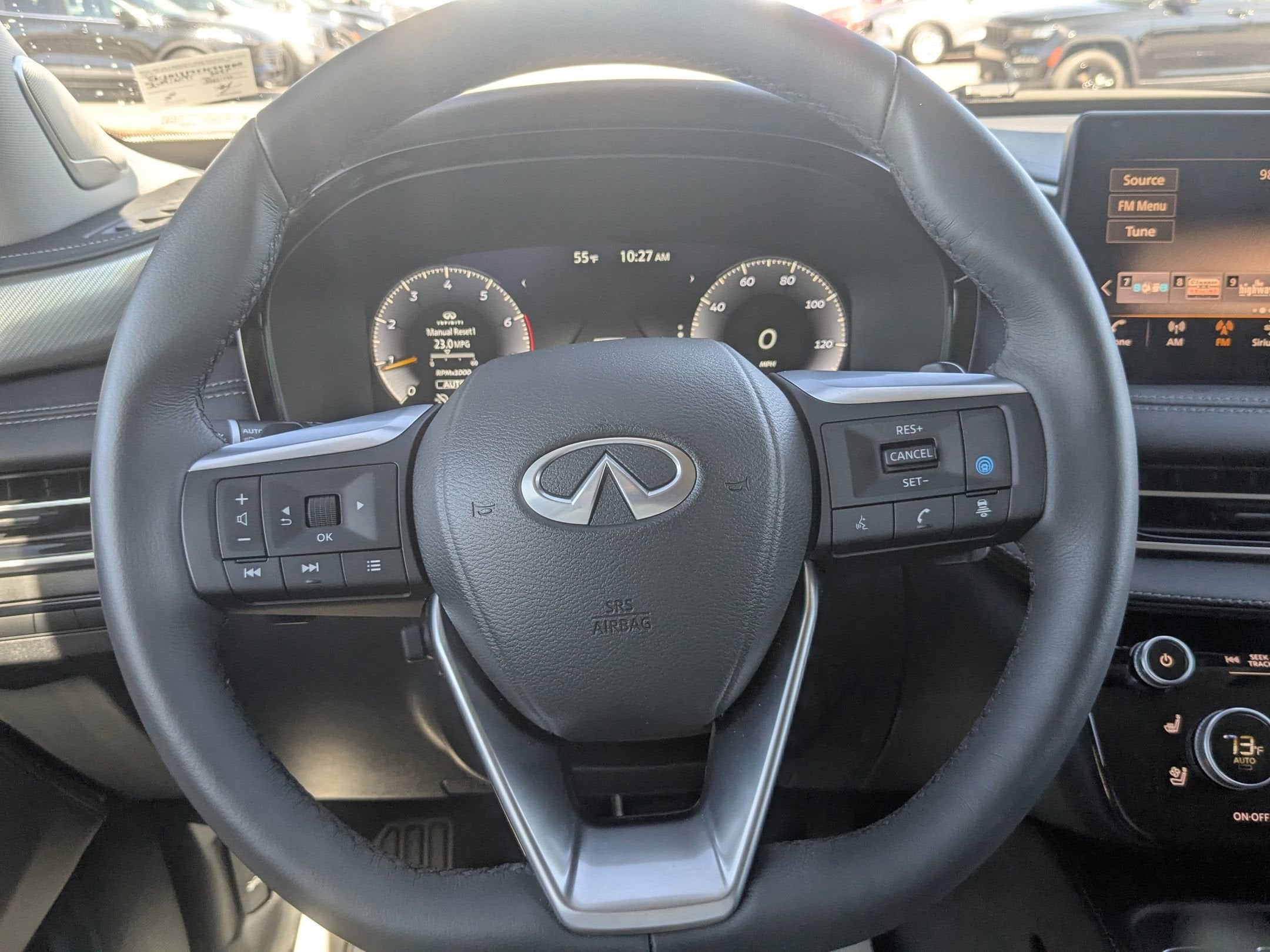 2025 INFINITI QX60 LUXE