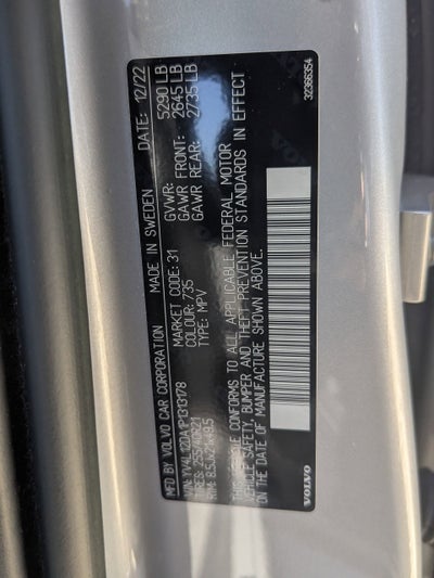 2023 Volvo XC60 Ultimate Bright Theme