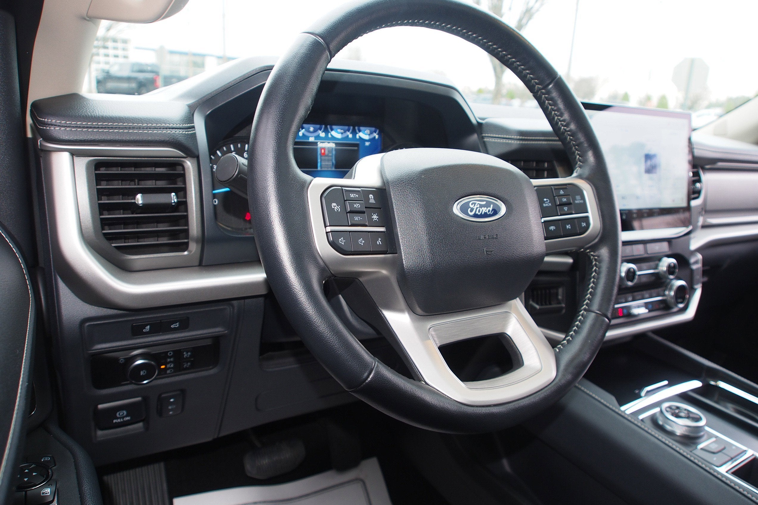 2024 Ford Expedition XLT