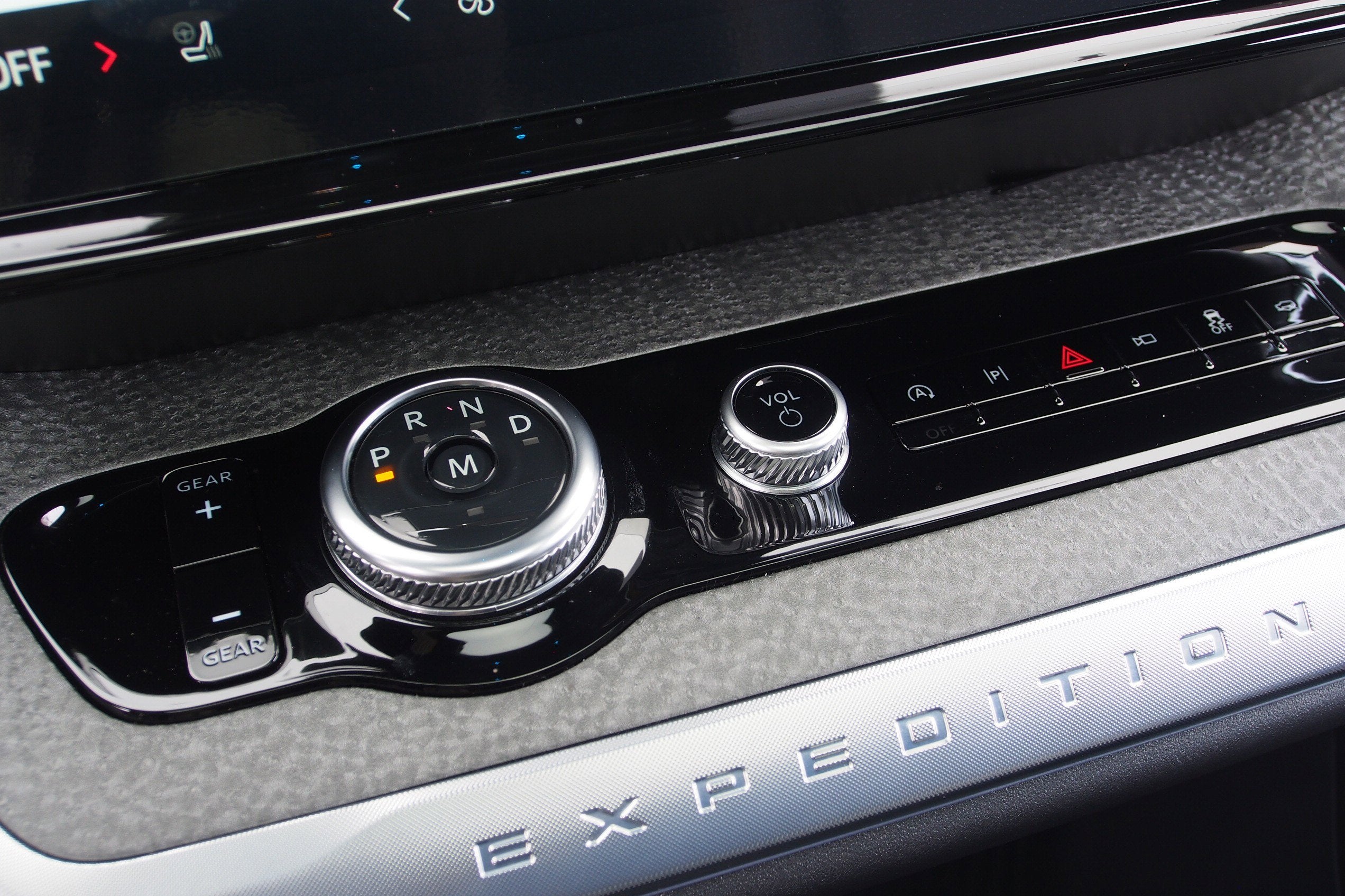 2025 Ford Expedition Tremor