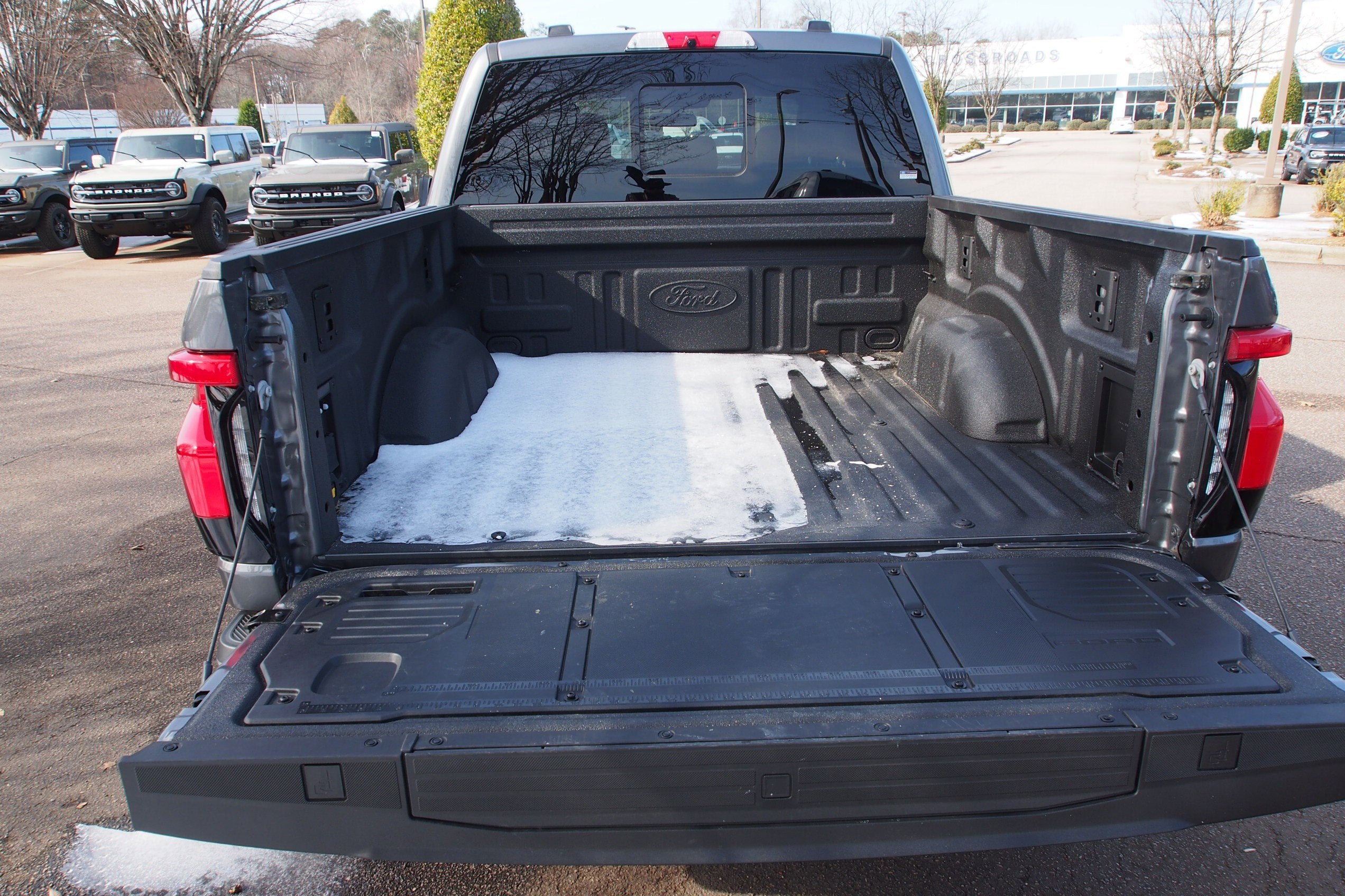 2025 Ford F-150 Lightning LARIAT