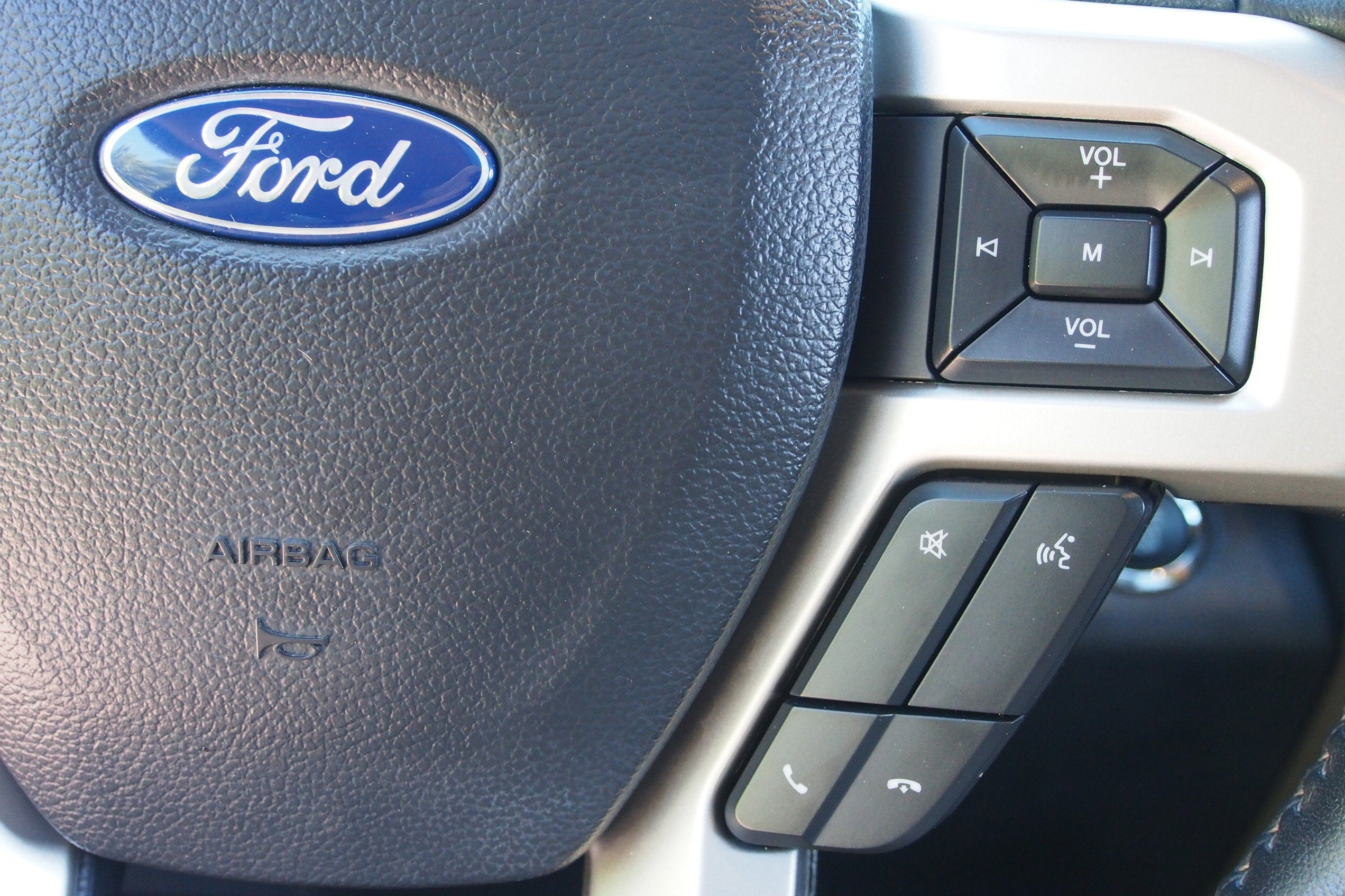 2022 Ford Super Duty F-250 SRW LARIAT