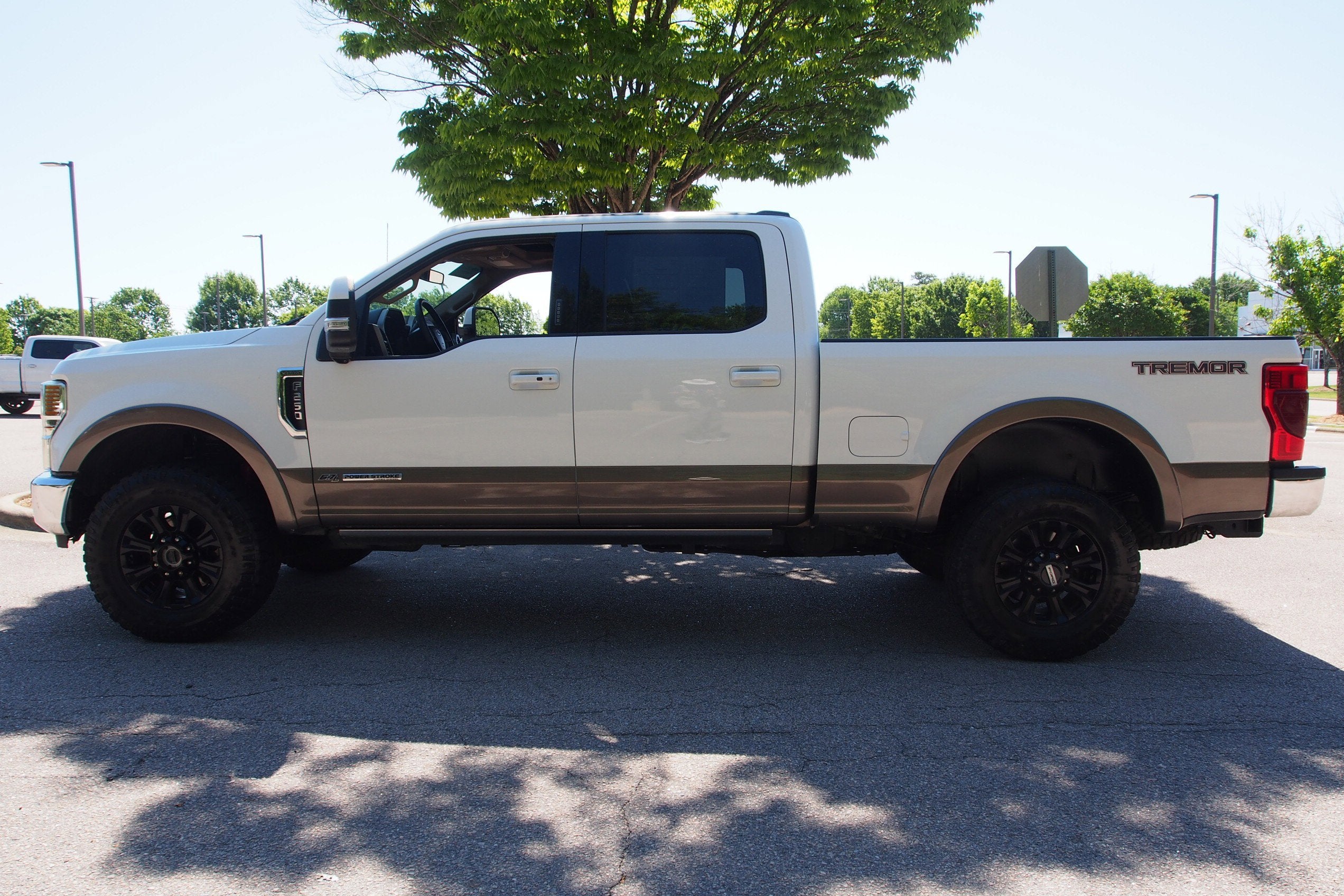 2022 Ford Super Duty F-250 SRW LARIAT