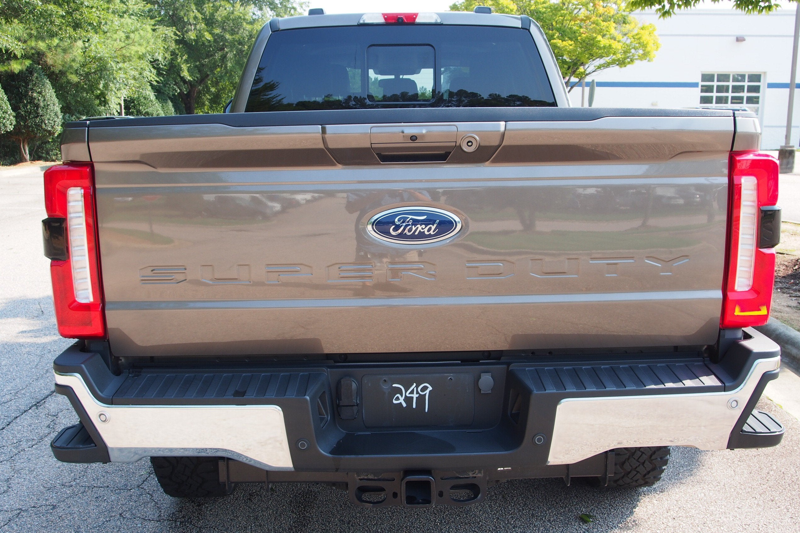 2023 Ford Super Duty F-350 SRW LARIAT
