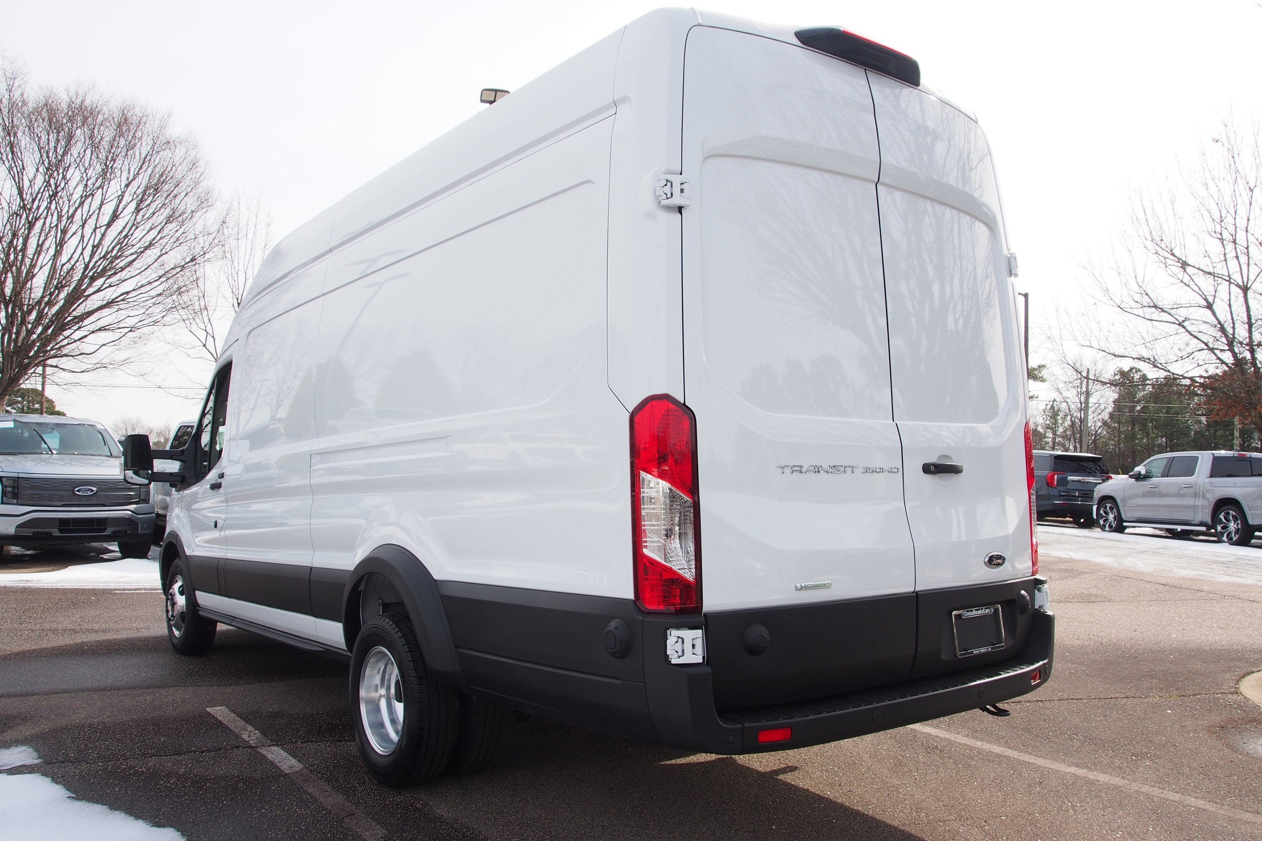 2025 Ford Transit Cargo Van Base