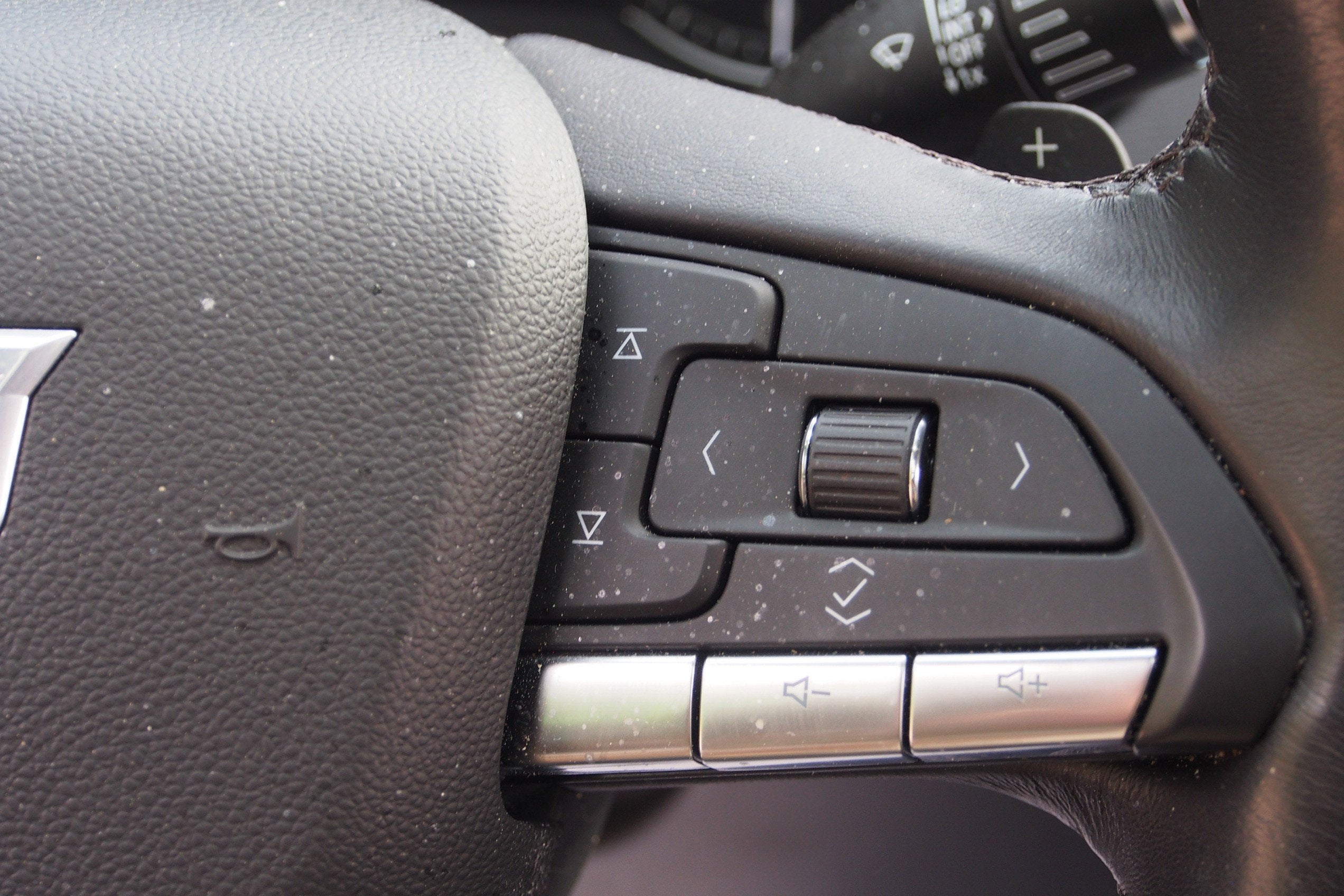 2023 Cadillac XT4 FWD Luxury