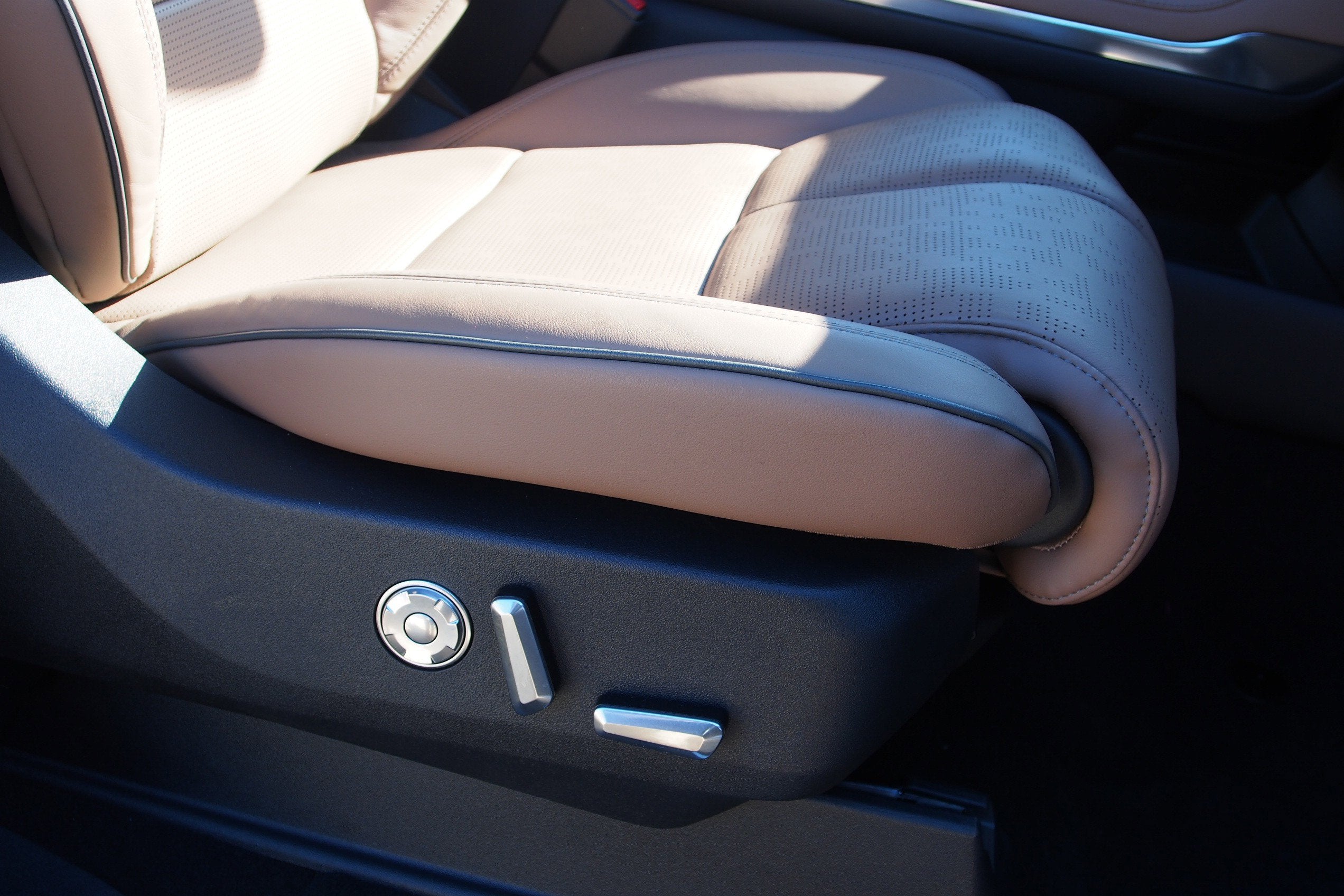 2025 Lincoln Navigator Black Label