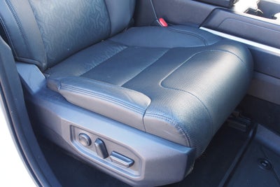 2022 Toyota Tundra 4WD SR5