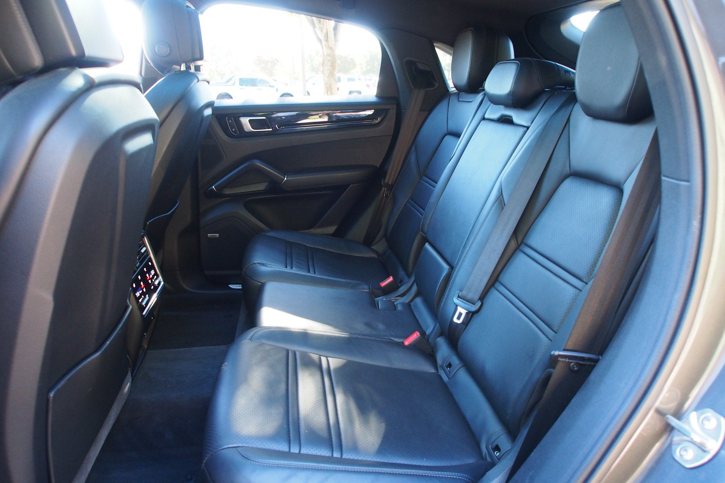 2021 Porsche Cayenne Base